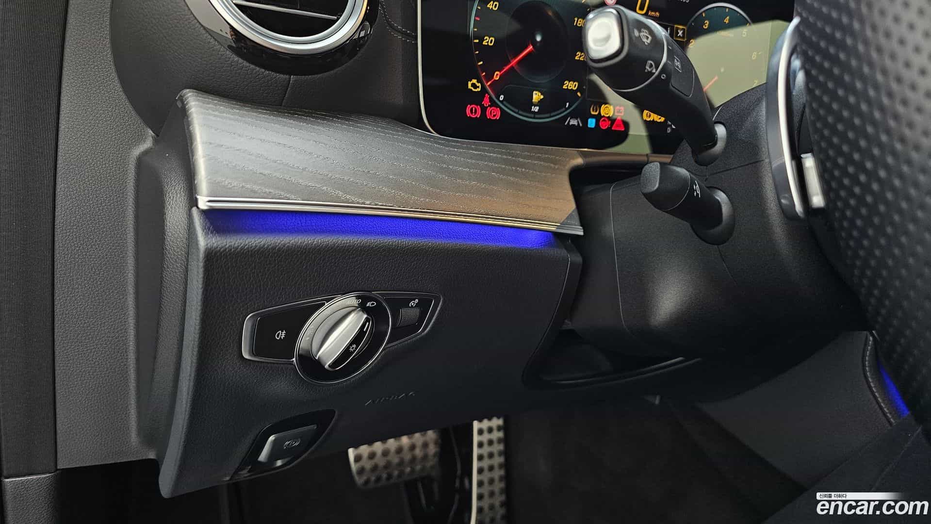 E-Class Mercedes-Benz 2021.1-OPTION-018