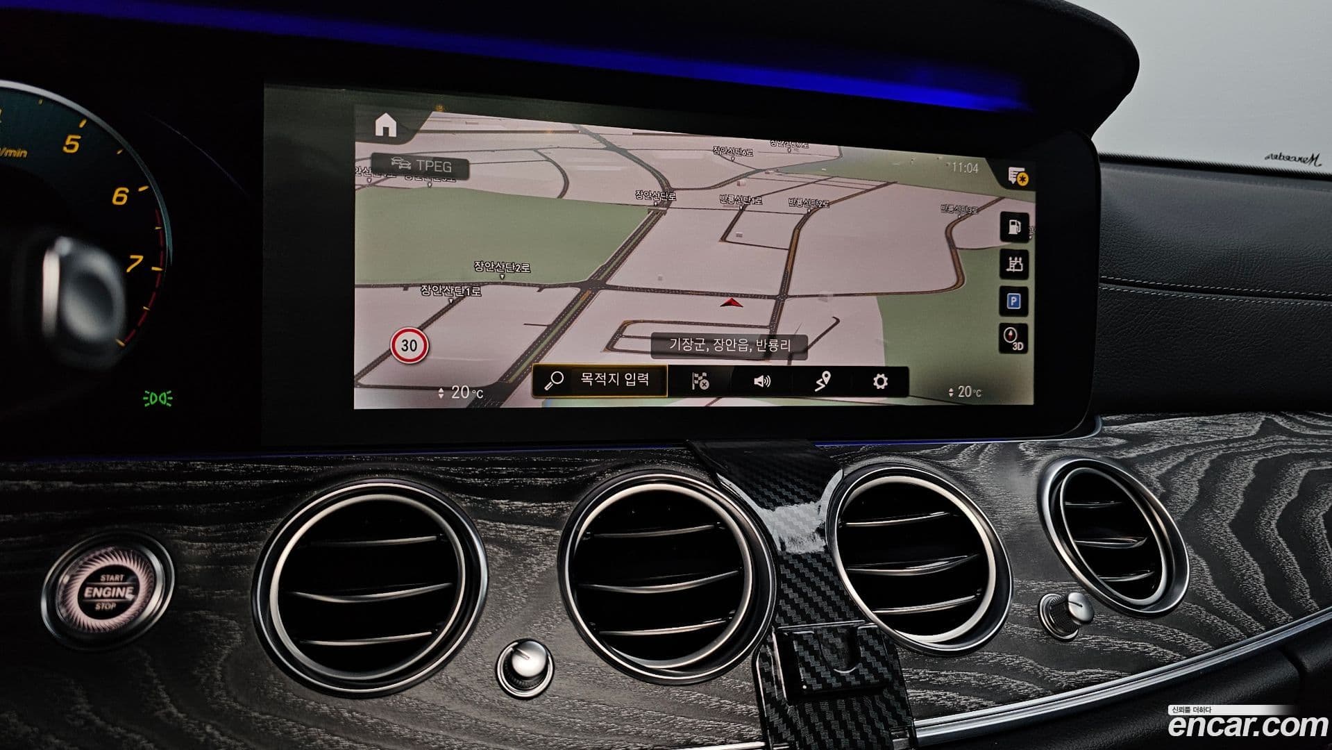 Main__Slider__Photo:E-Class Mercedes-Benz 2021.1-15