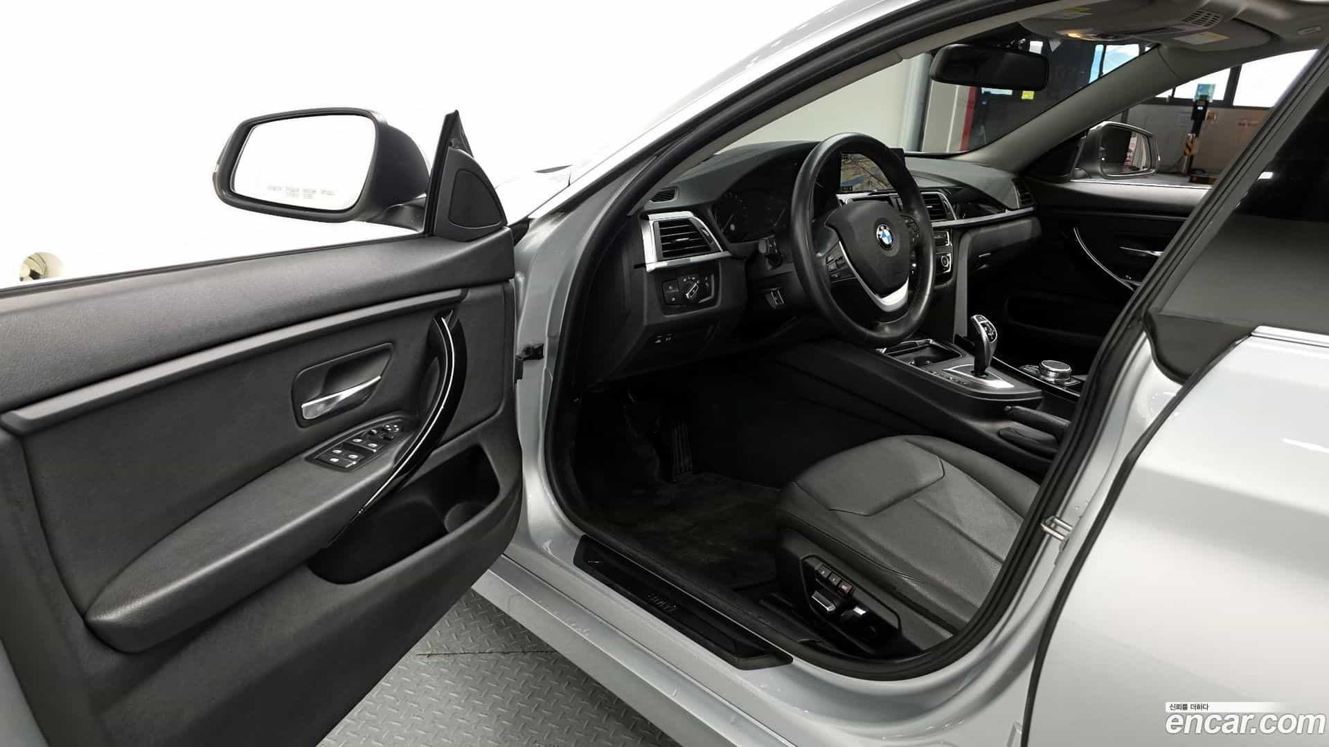 4-Series BMW 2019.10-INNER-010