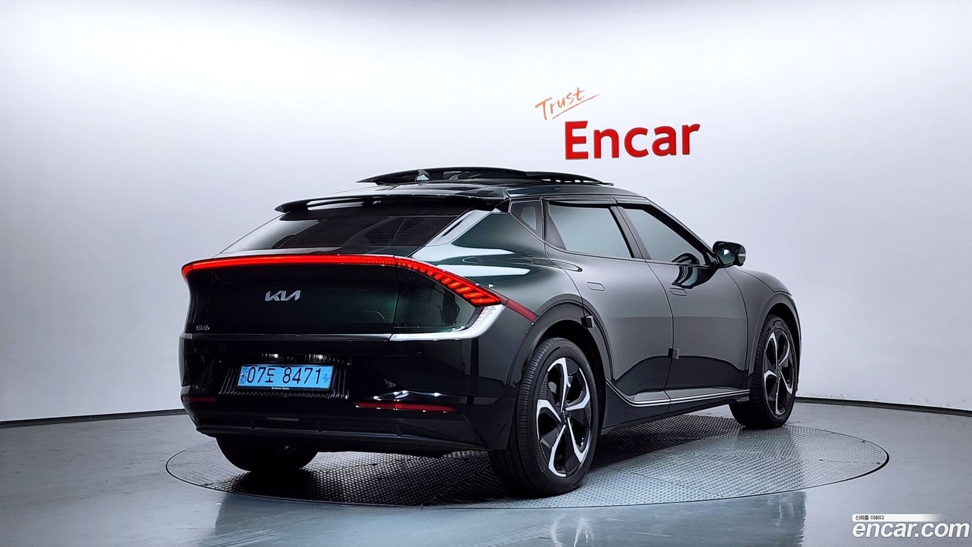 Main__Slider__Photo:EV6 Kia 2021.7-1