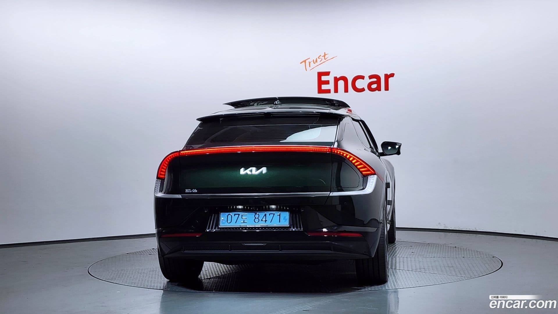 Main__Slider__Photo:EV6 Kia 2021.7-3