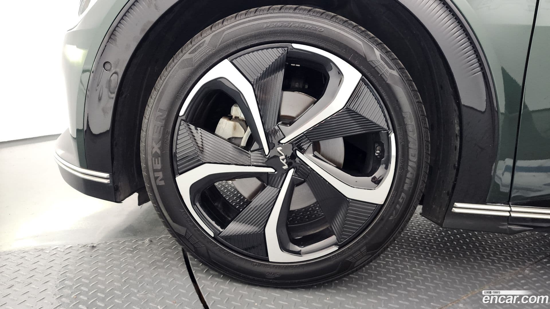Main__Slider__Photo:EV6 Kia 2021.7-4