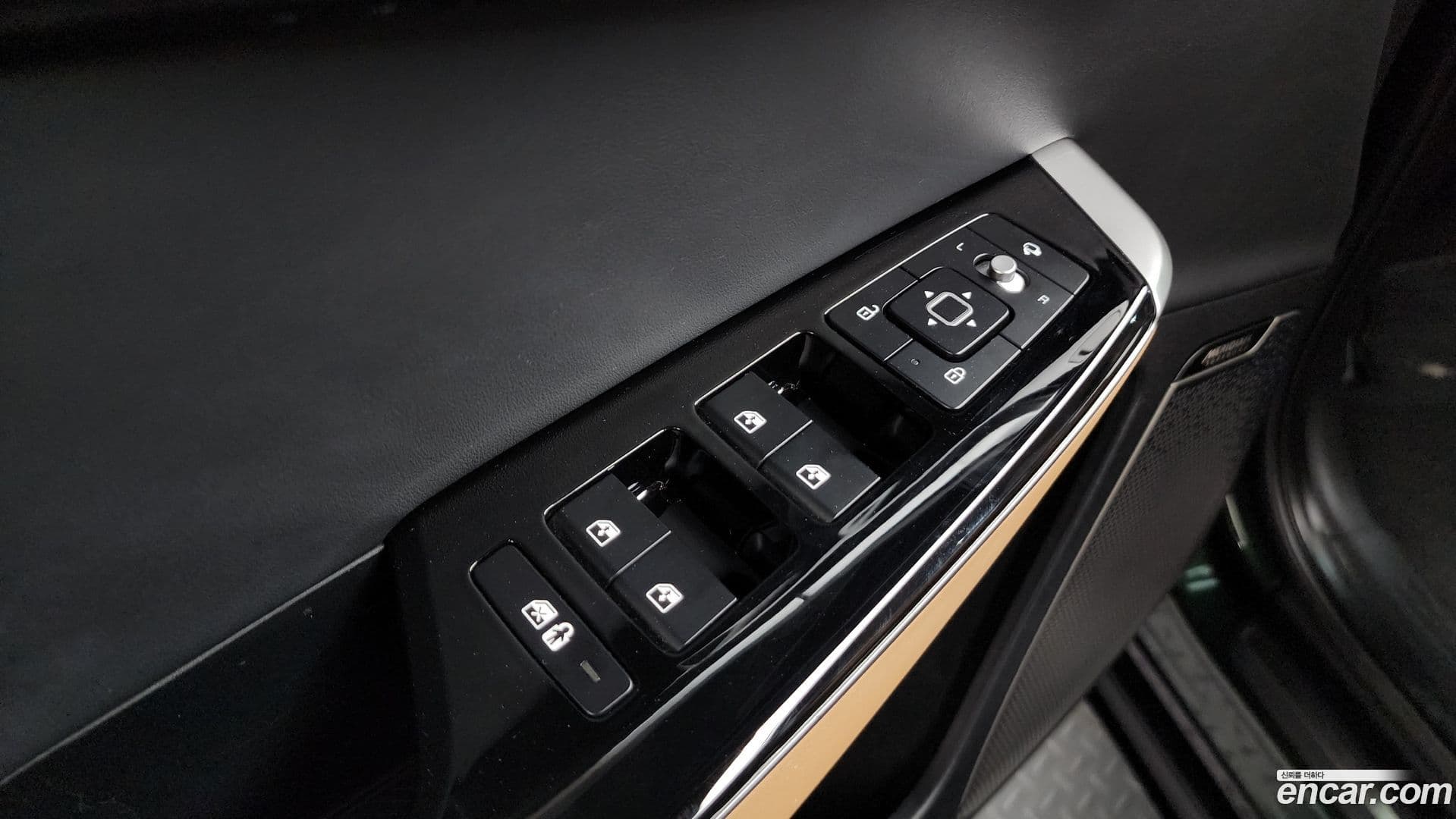 Main__Slider__Photo:EV6 Kia 2021.7-41
