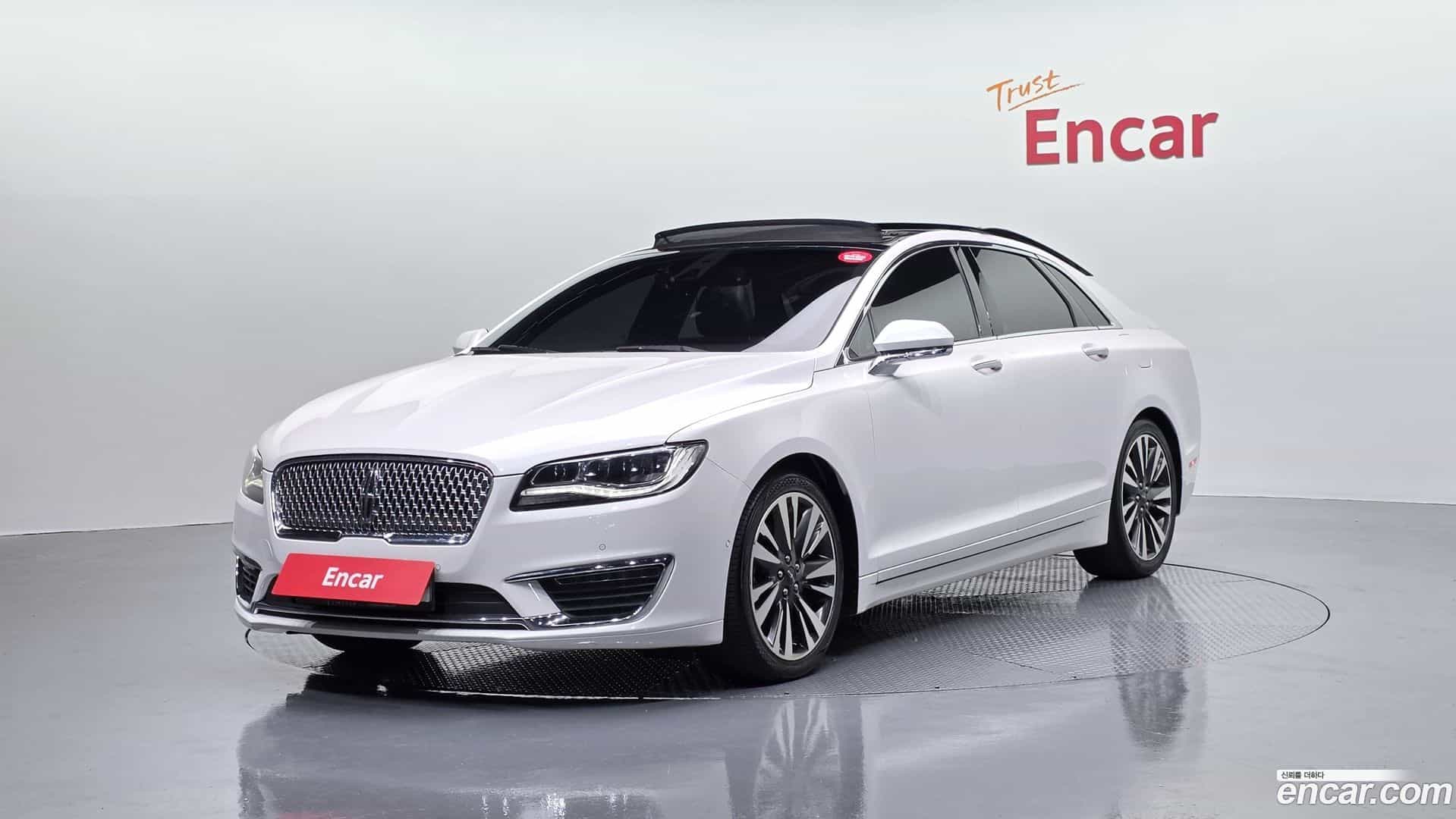 MKZ Lincoln 2018.9-OUTER-001
