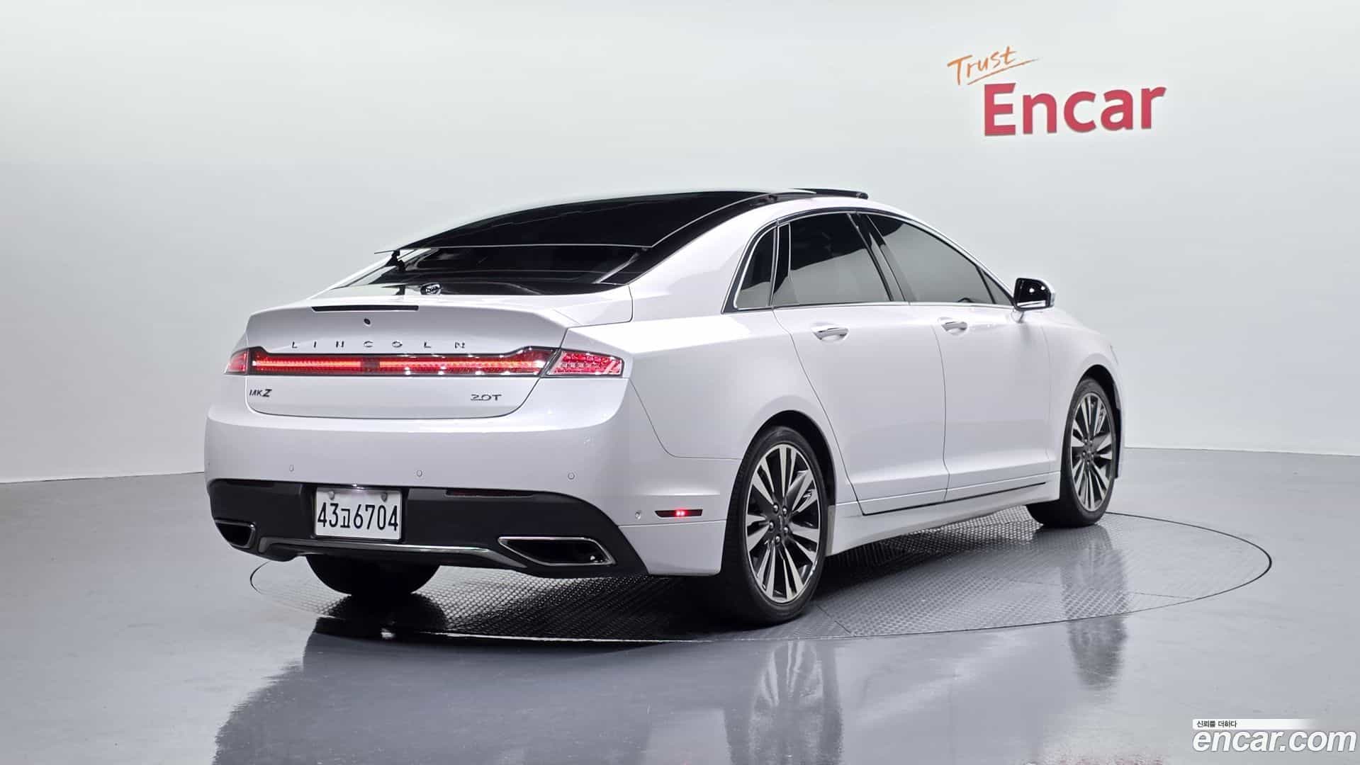 MKZ Lincoln 2018.9-OUTER-002