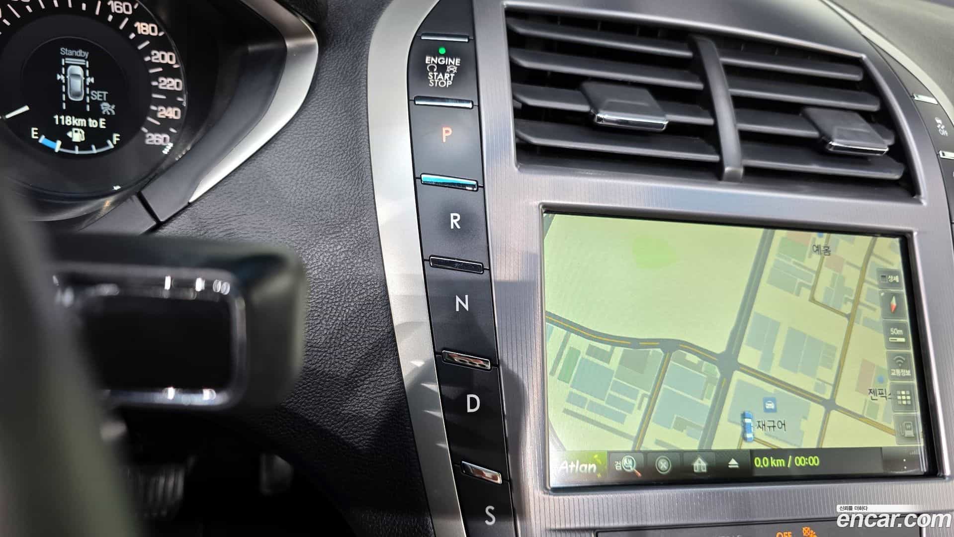 MKZ Lincoln 2018.9-INNER-009