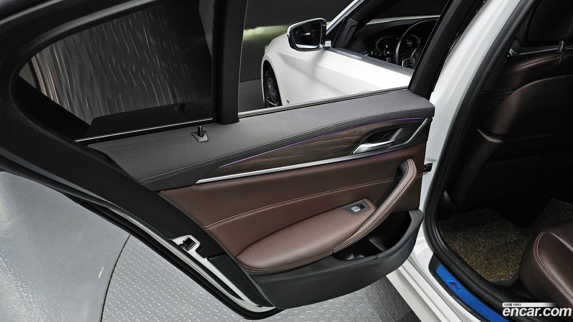 Main__Slider__Photo:5-Series BMW 2021.4-25
