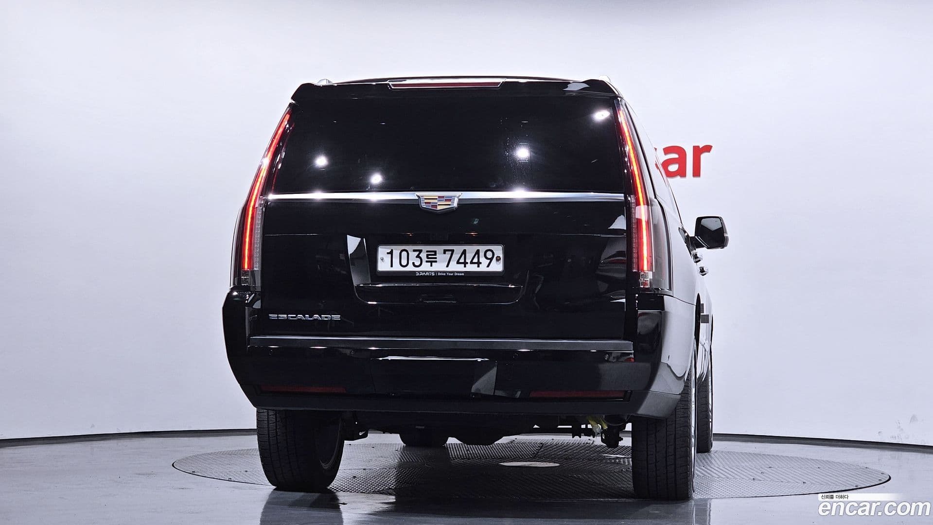 Main__Slider__Photo:Escalade Cadillac 2020.2-3