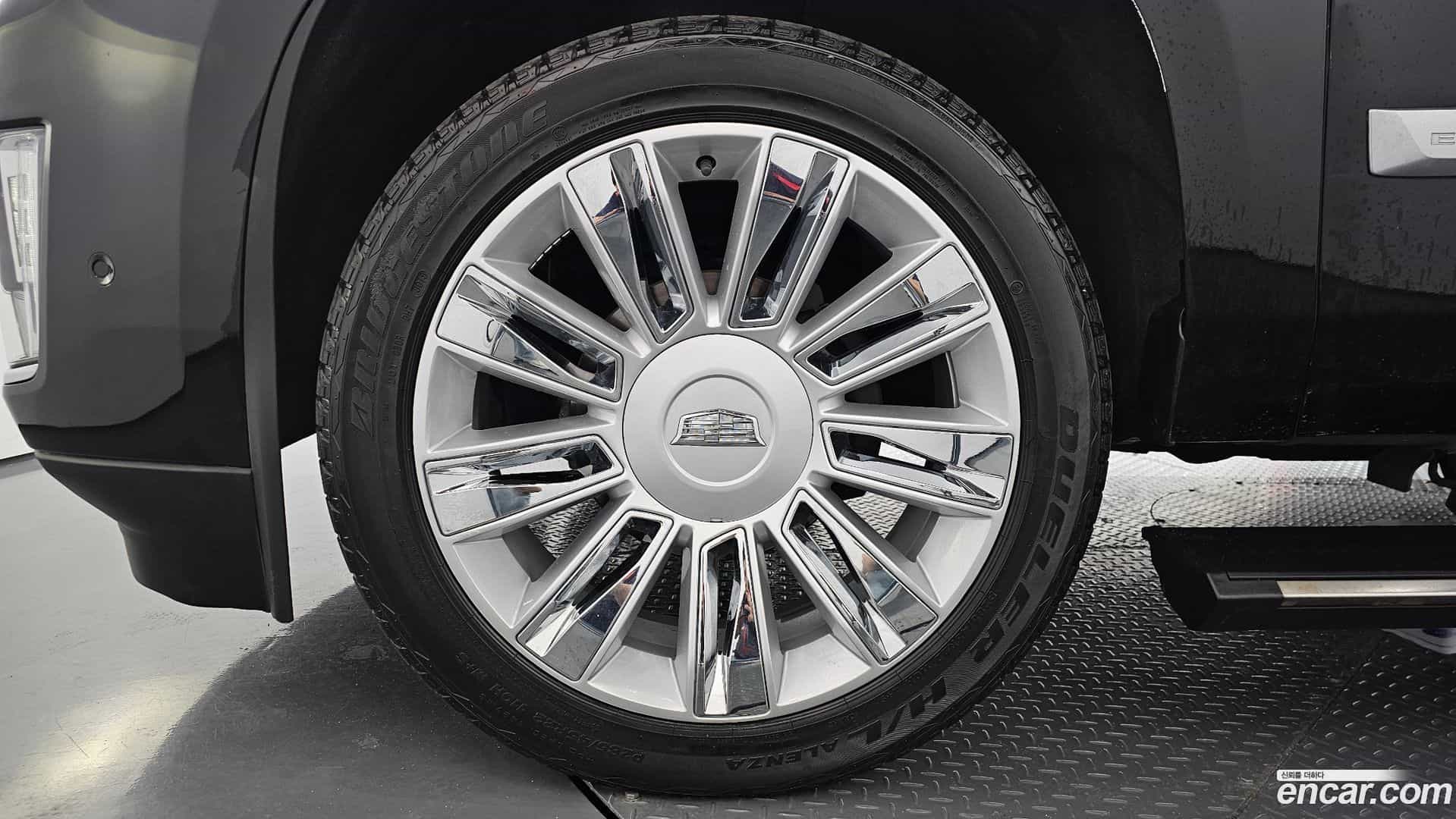 Escalade Cadillac 2020.2-OUTER-005