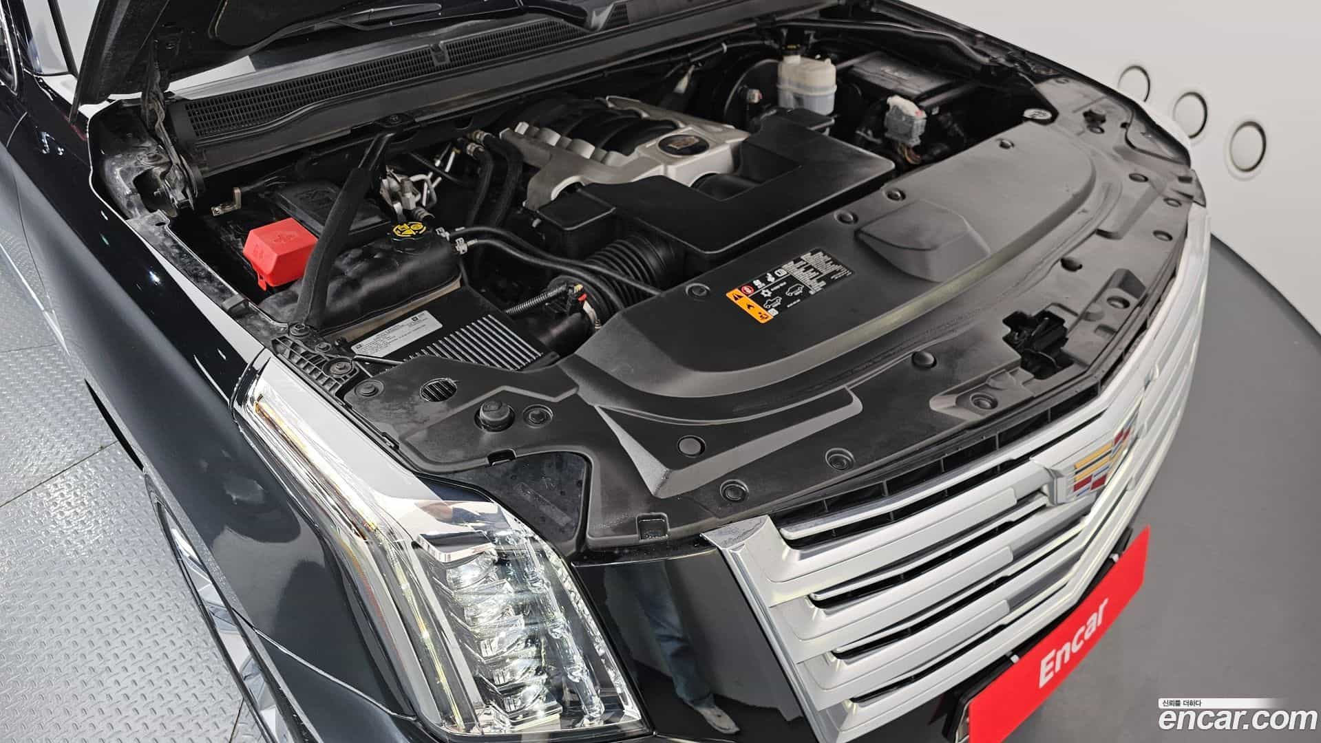 Escalade Cadillac 2020.2-OUTER-006