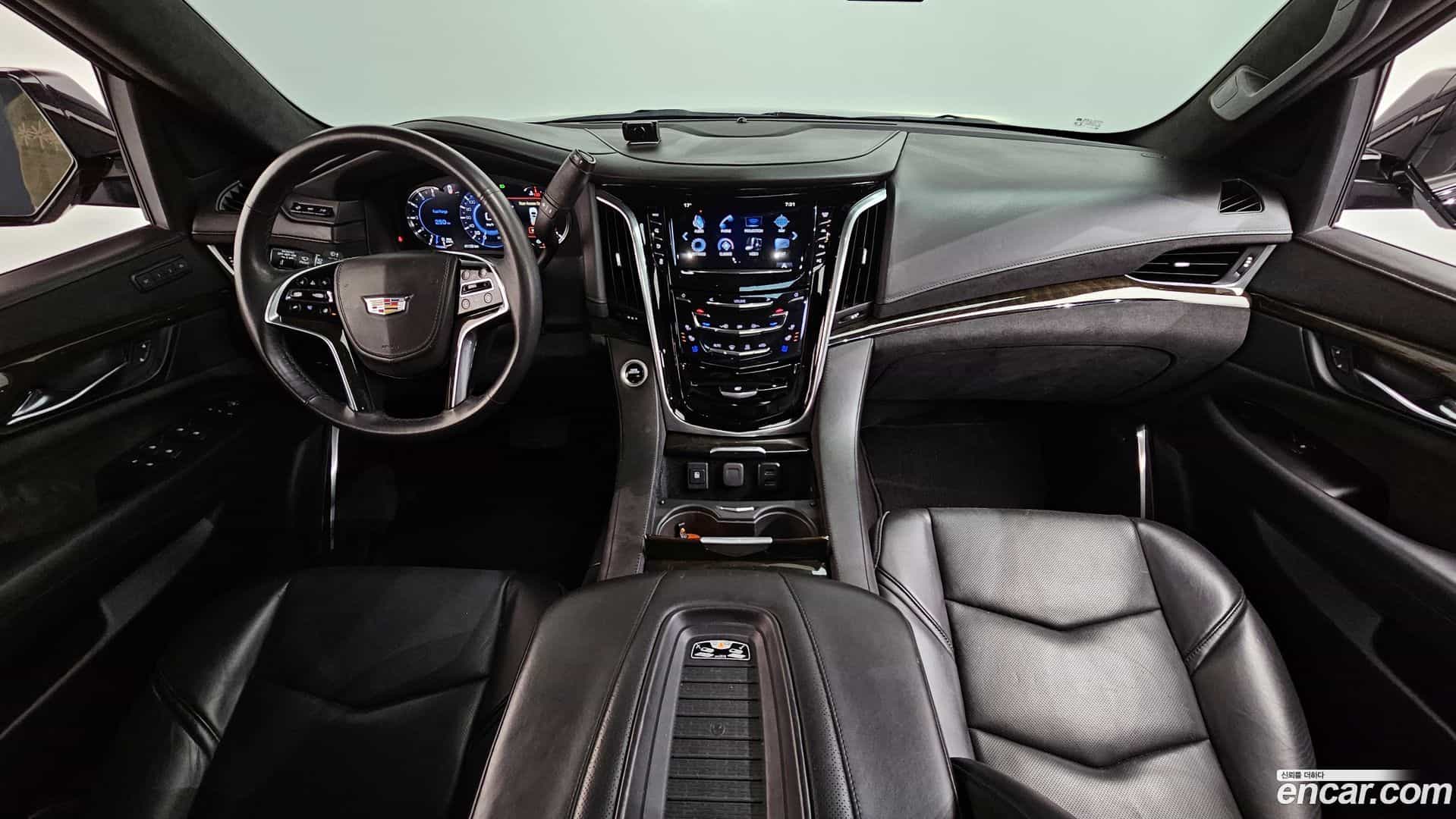 Escalade Cadillac 2020.2-INNER-007