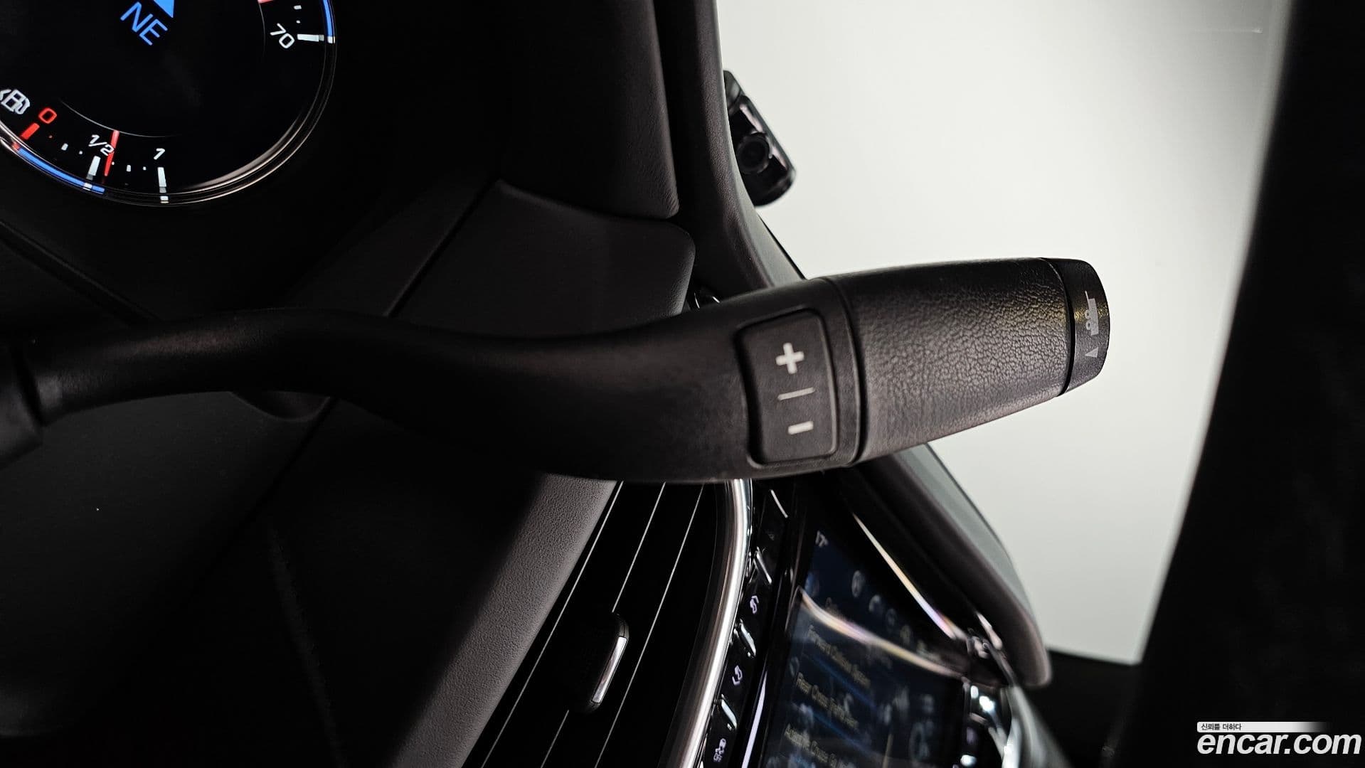Main__Slider__Photo:Escalade Cadillac 2020.2-8