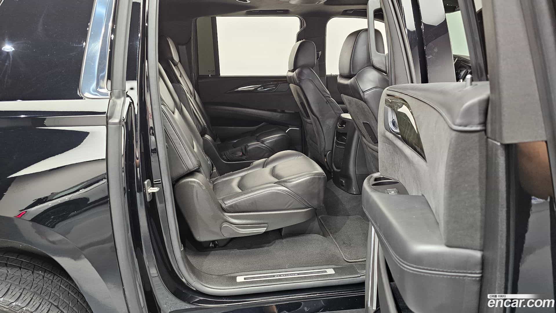 Escalade Cadillac 2020.2-OPTION-015