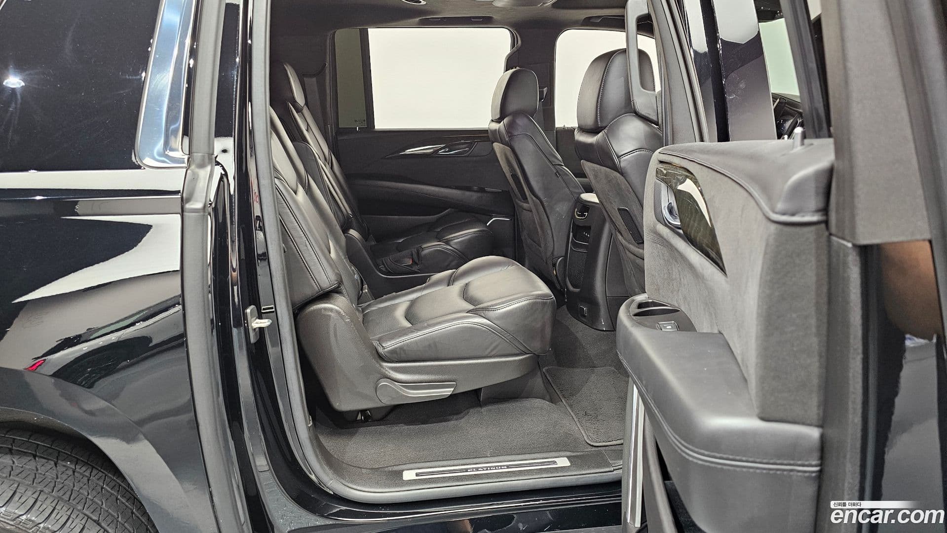Main__Slider__Photo:Escalade Cadillac 2020.2-10