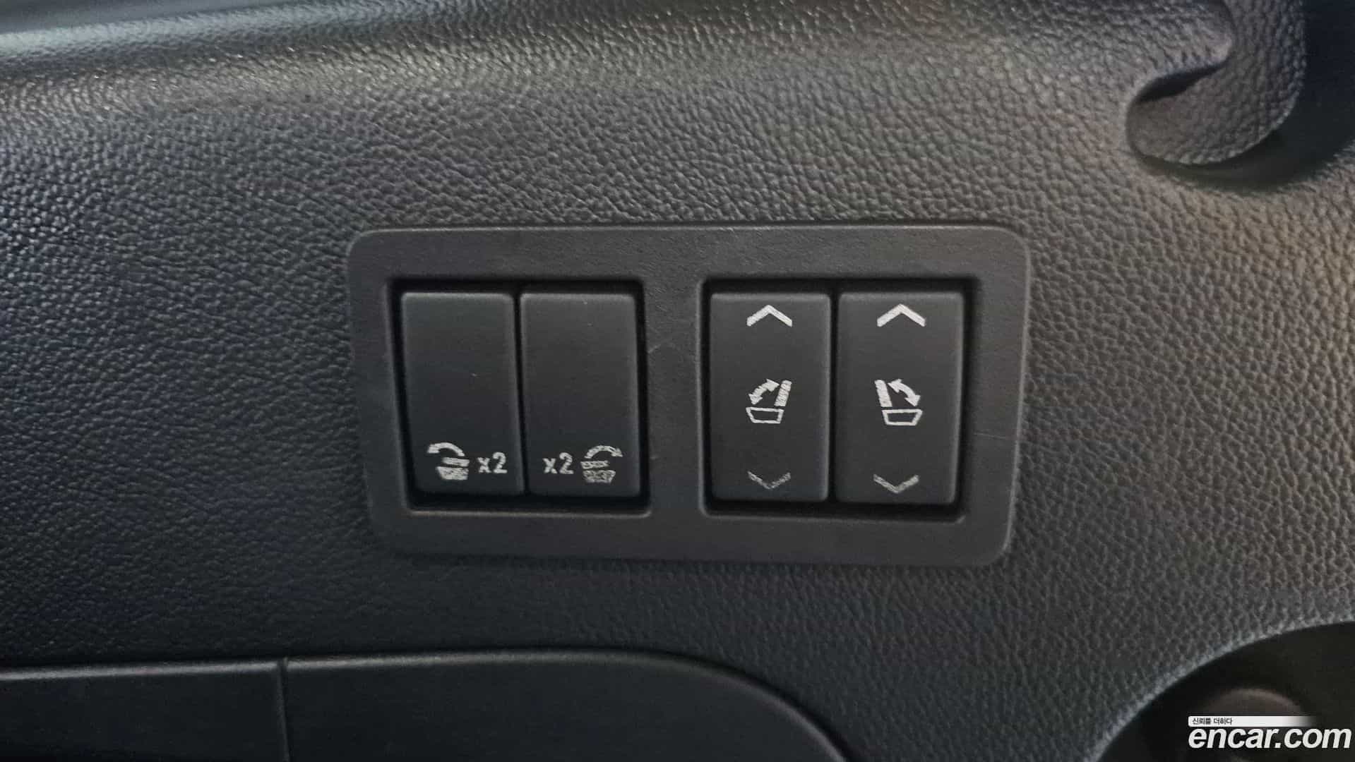Escalade Cadillac 2020.2-OPTION-023