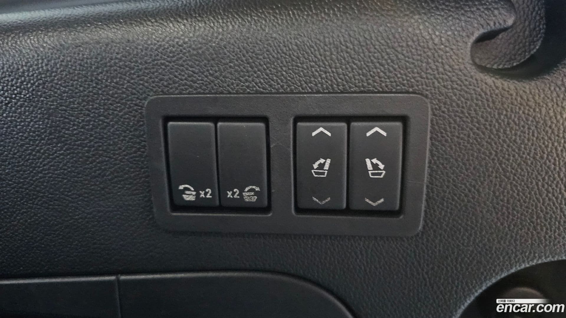 Main__Slider__Photo:Escalade Cadillac 2020.2-18
