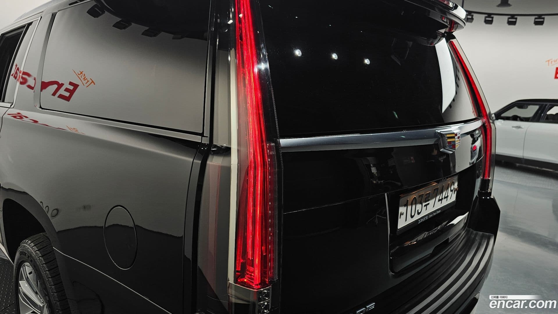 Main__Slider__Photo:Escalade Cadillac 2020.2-22