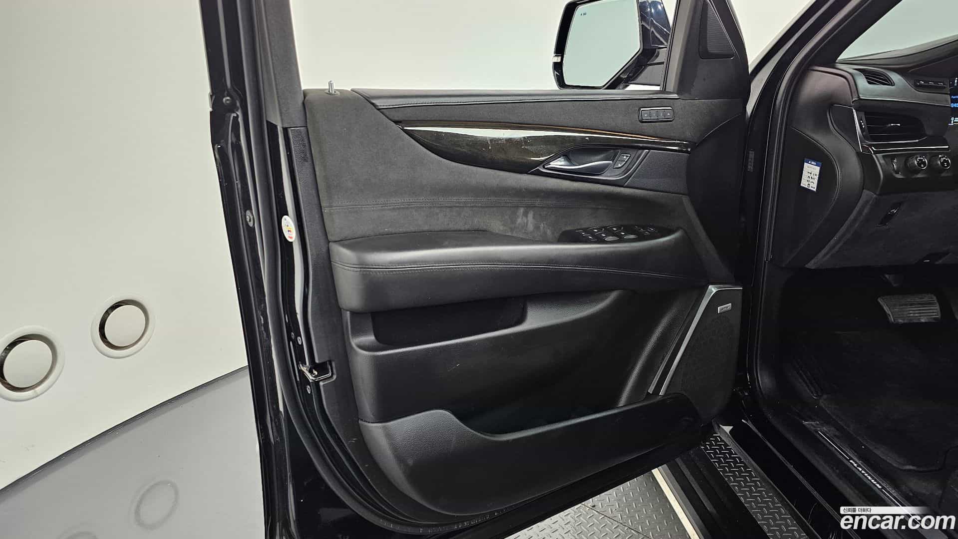 Escalade Cadillac 2020.2-INNER-034