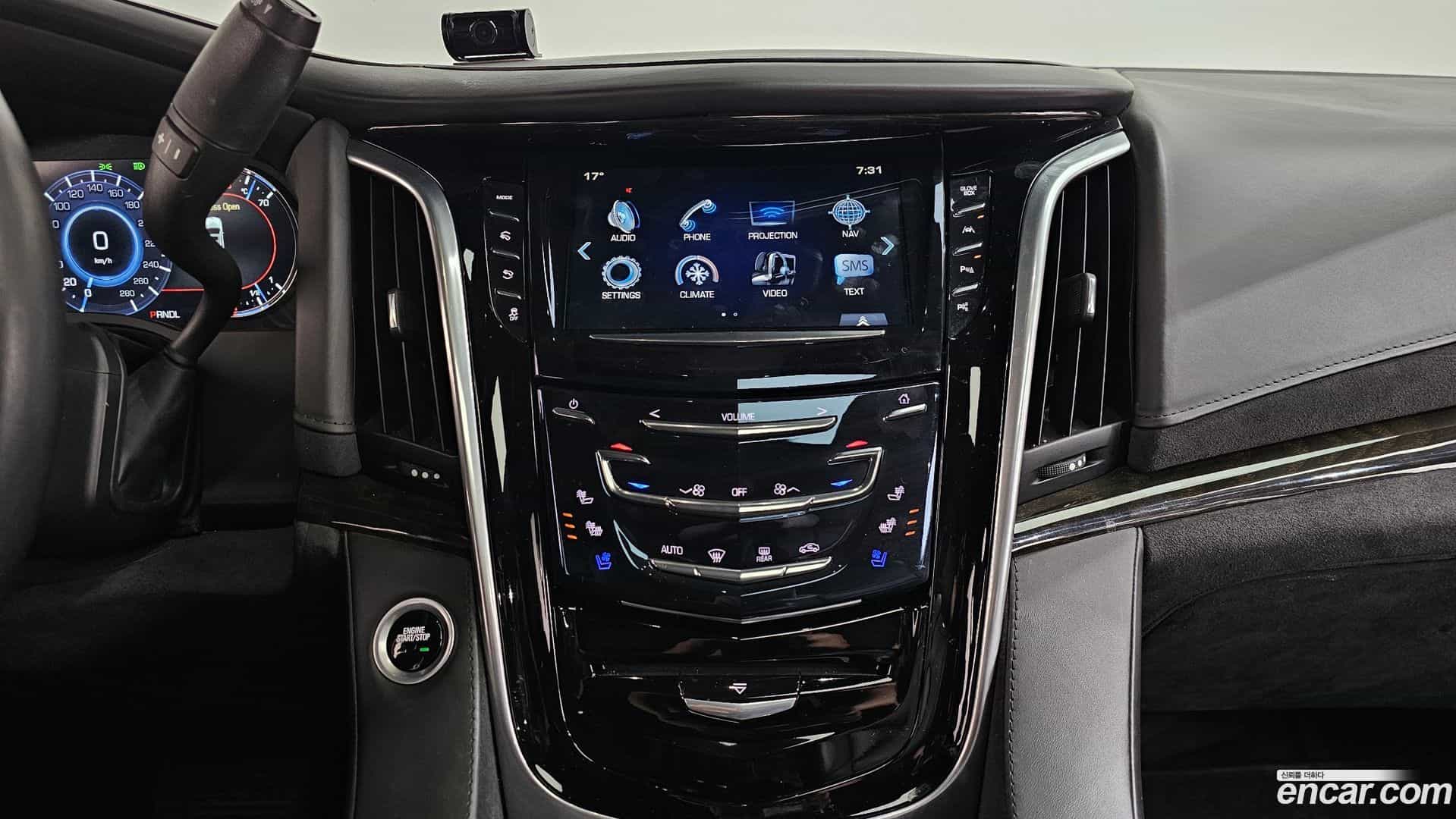 Escalade Cadillac 2020.2-OPTION-051