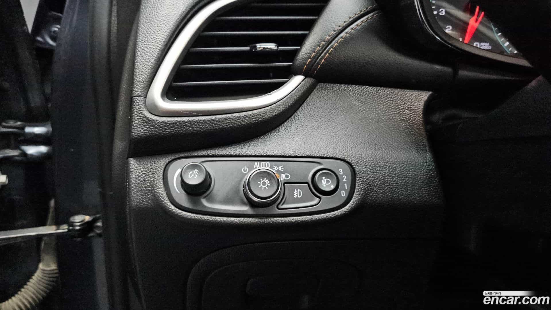 Trax Chevrolet 2020.3-OPTION-040