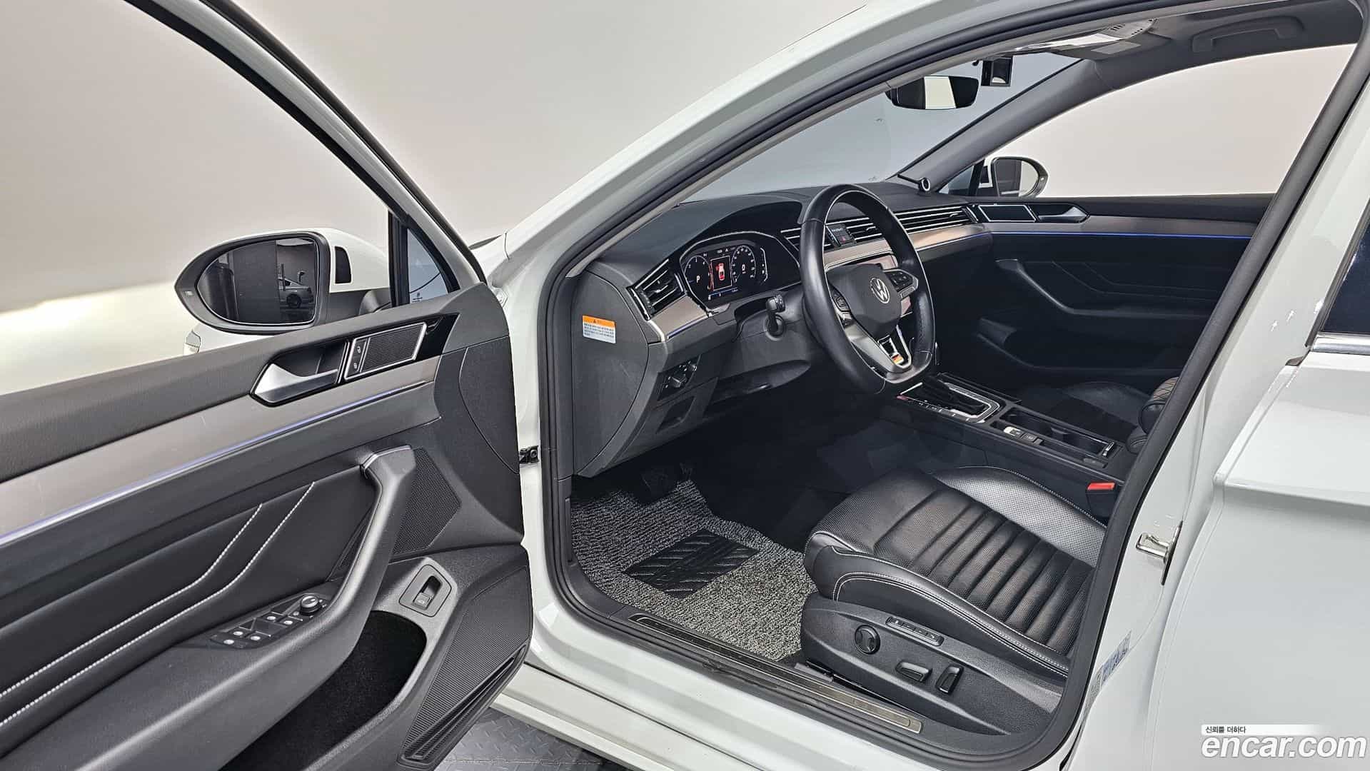 Passat Volkswagen 2022.4-INNER-010