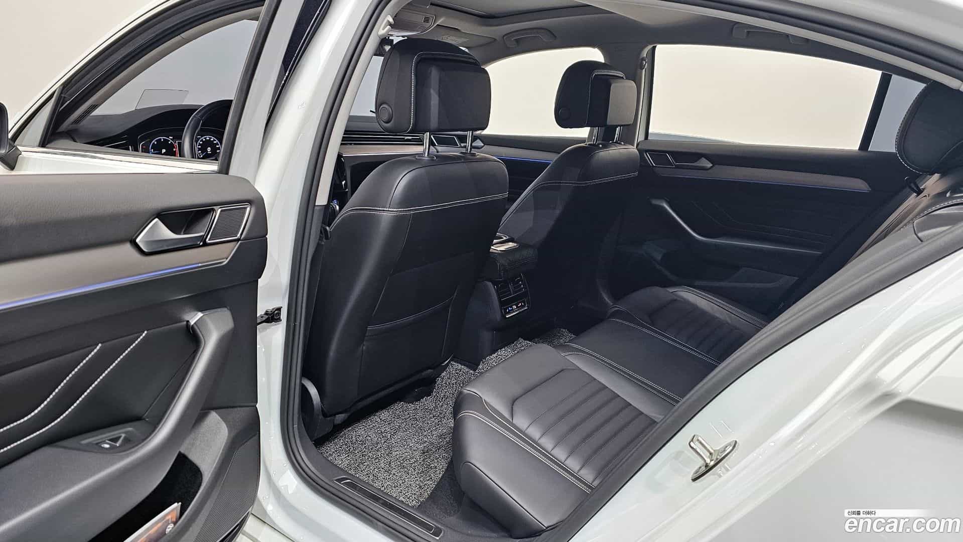 Passat Volkswagen 2022.4-OPTION-016