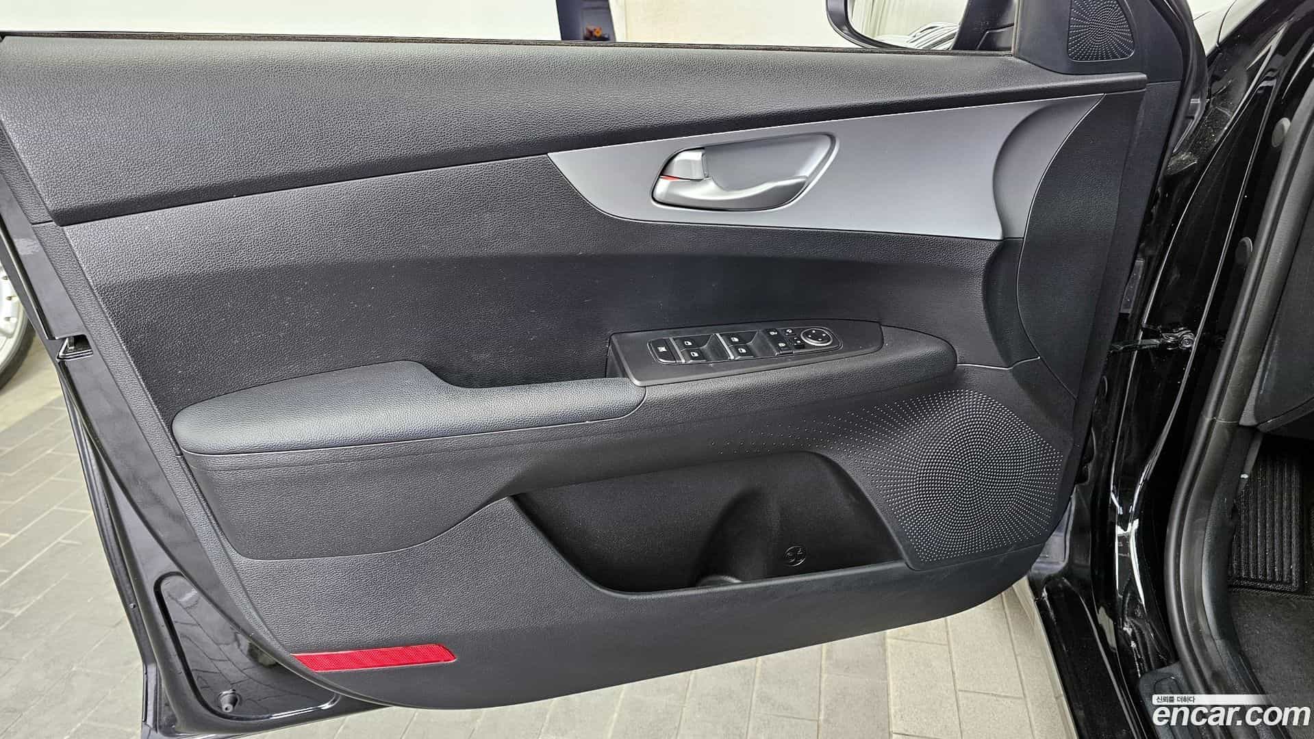 K3 Kia 2022.2-INNER-034