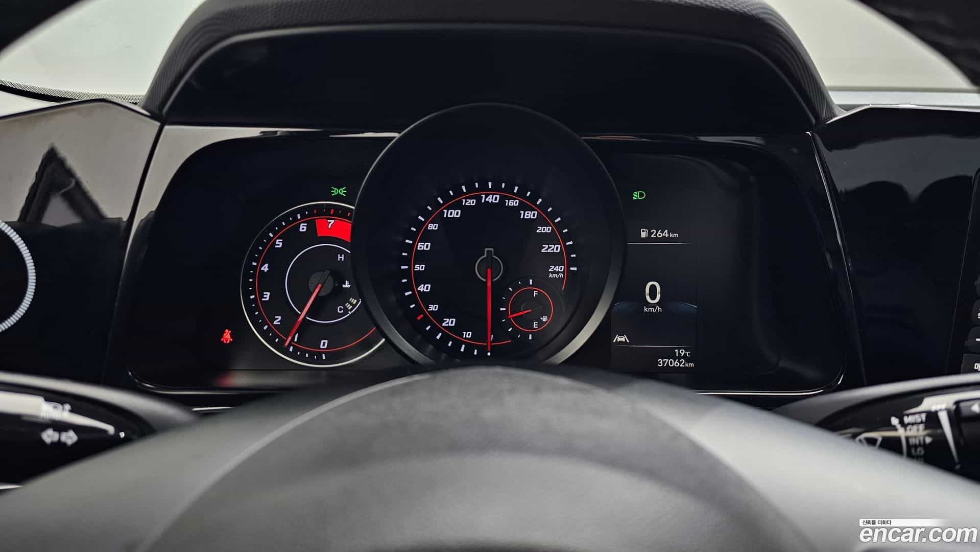 AVANTE Hyundai 2021.1-INNER-008