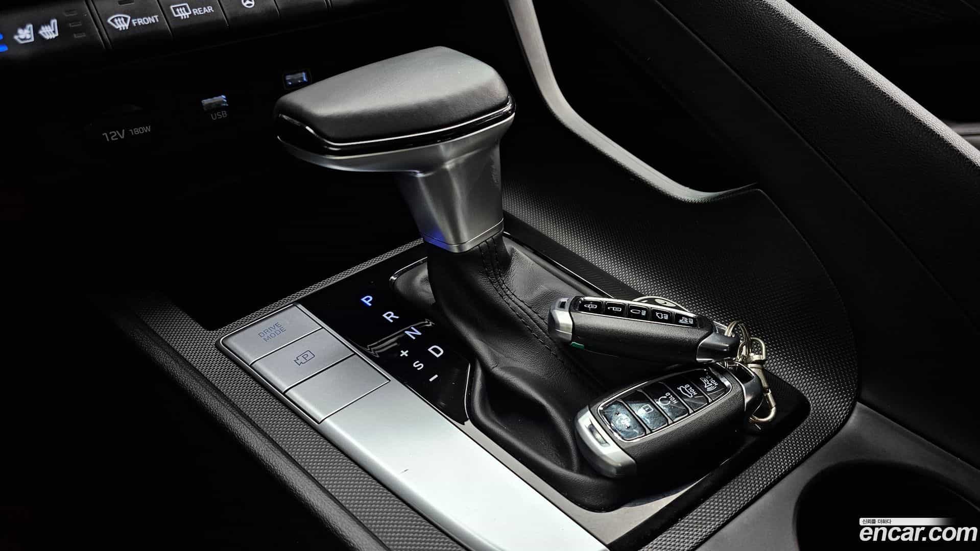 AVANTE Hyundai 2021.1-INNER-009