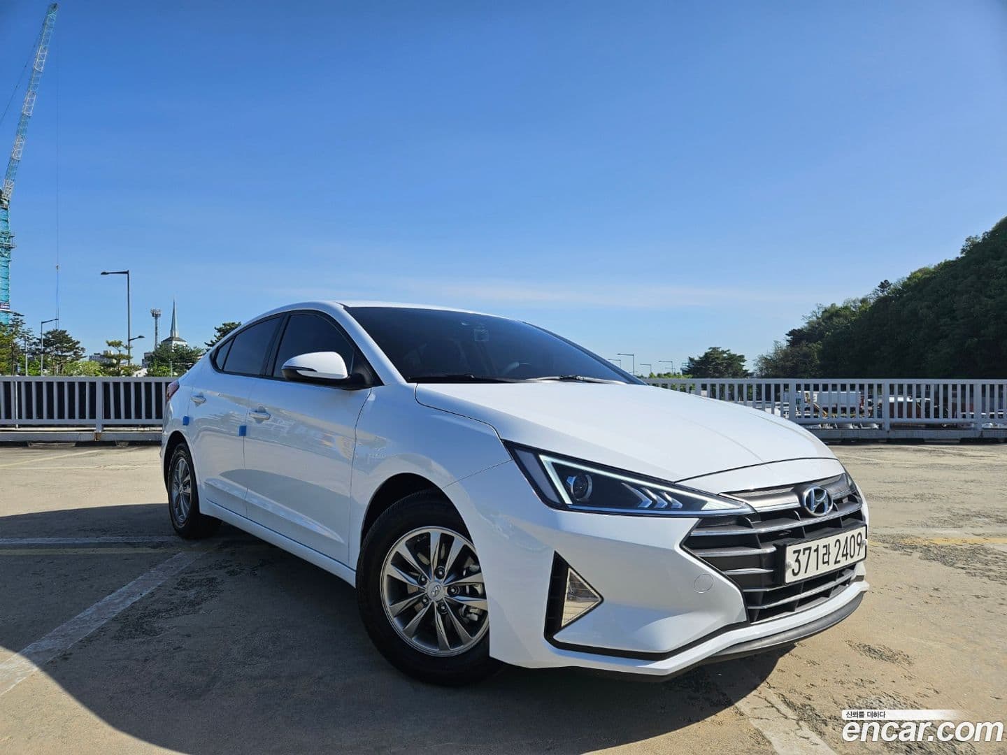 Main__Slider__Photo:AVANTE Hyundai 2020.3-0