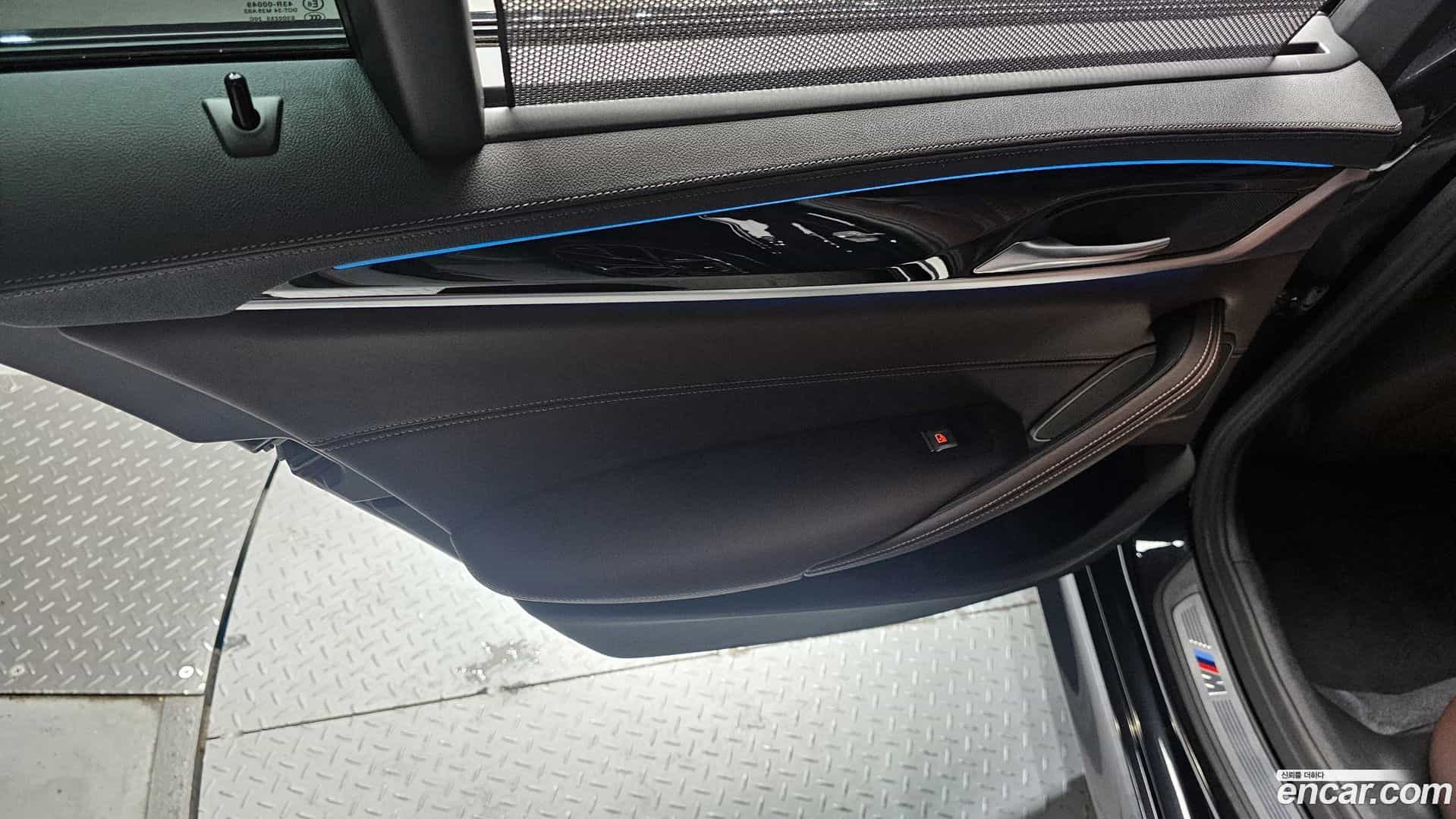 5-Series BMW 2023.7-INNER-035