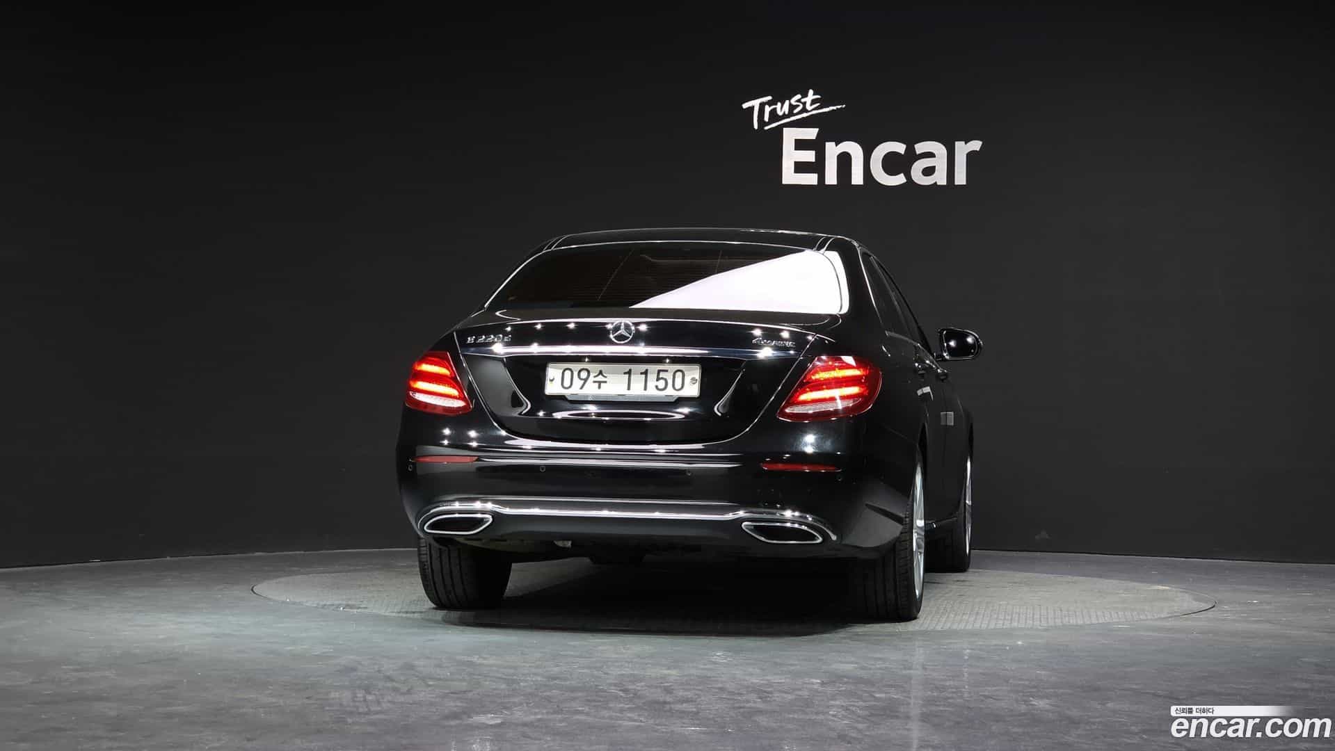 E-Class Mercedes-Benz 2017.3-OUTER-004