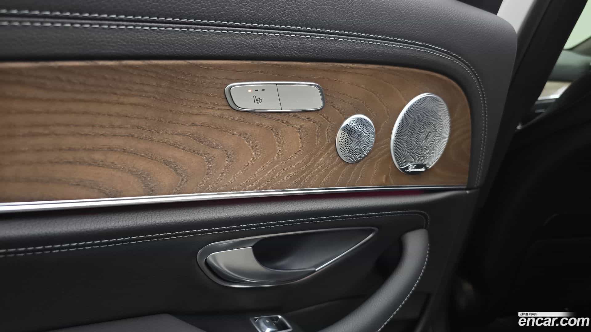 E-Class Mercedes-Benz 2020.9-OPTION-046