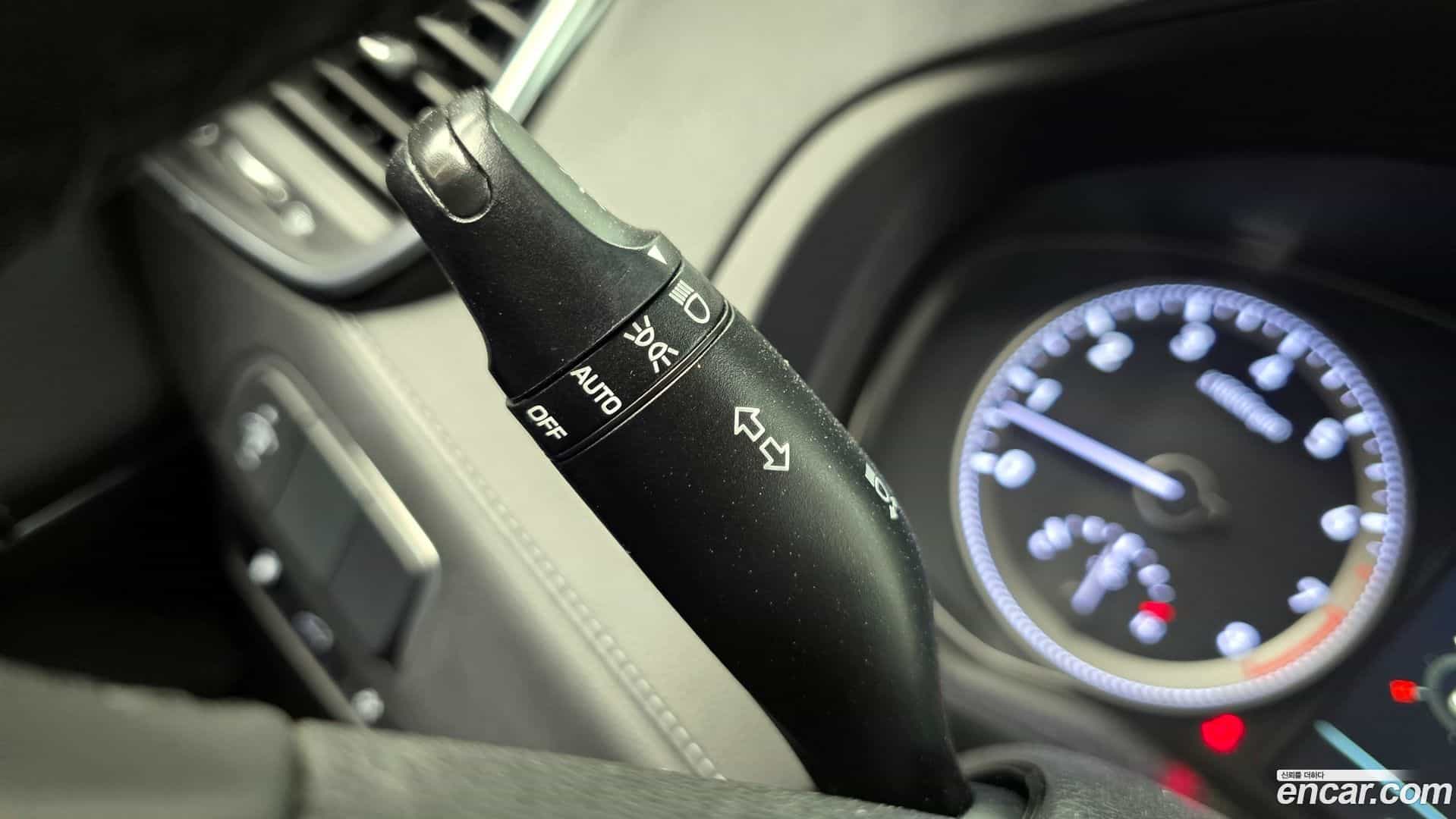 Grandeur Hyundai 2016.11-OPTION-041