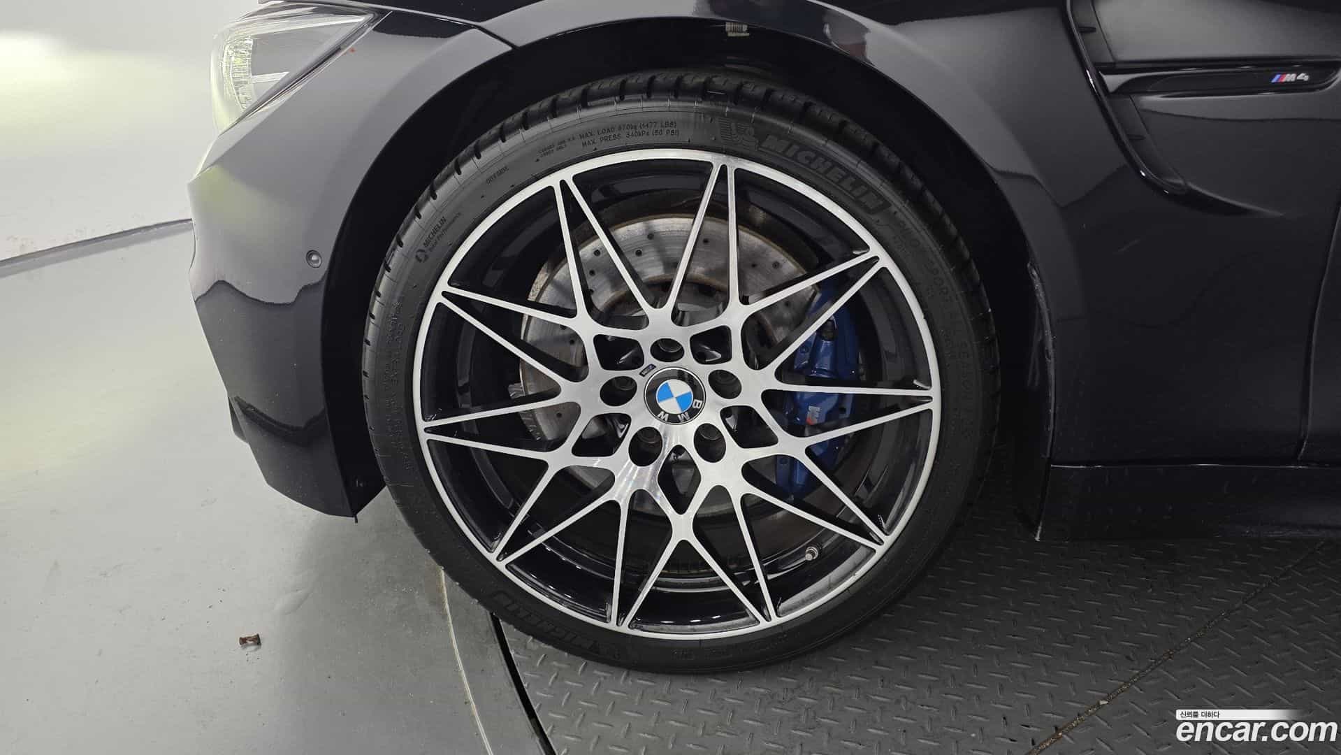 M4 BMW 2018.11-OUTER-005