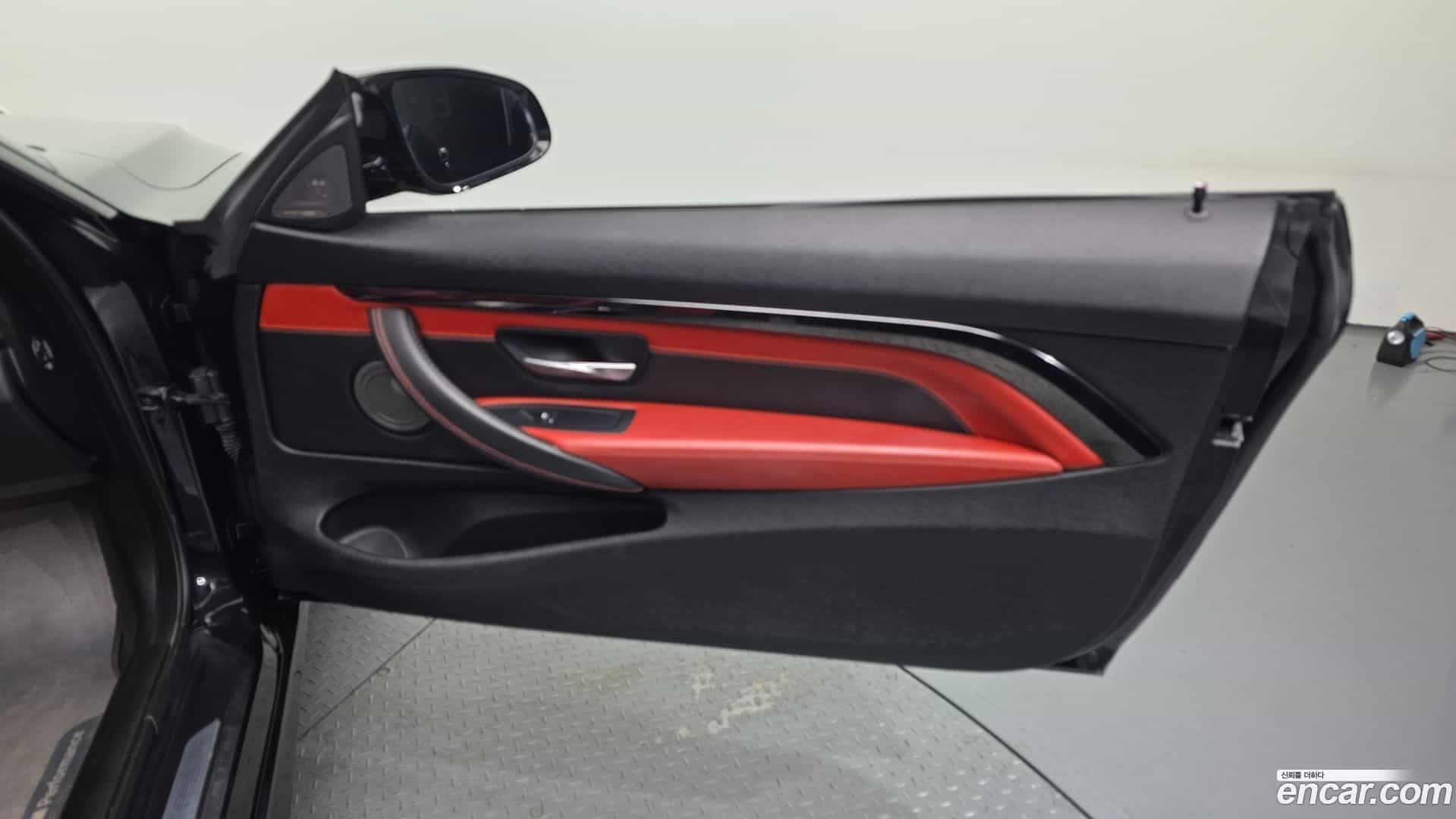M4 BMW 2018.11-INNER-035