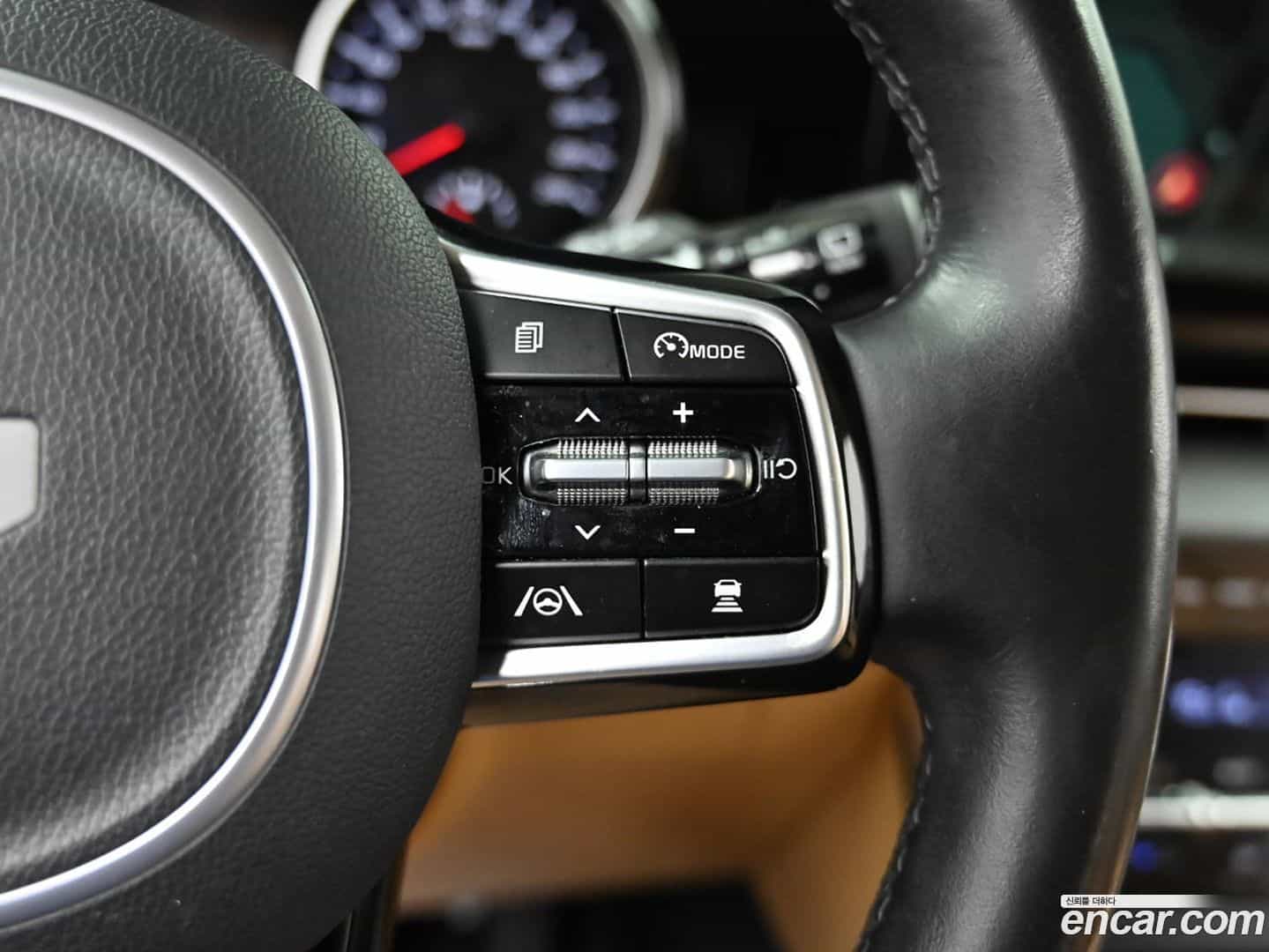 Canival Kia 2022.3-OPTION-024