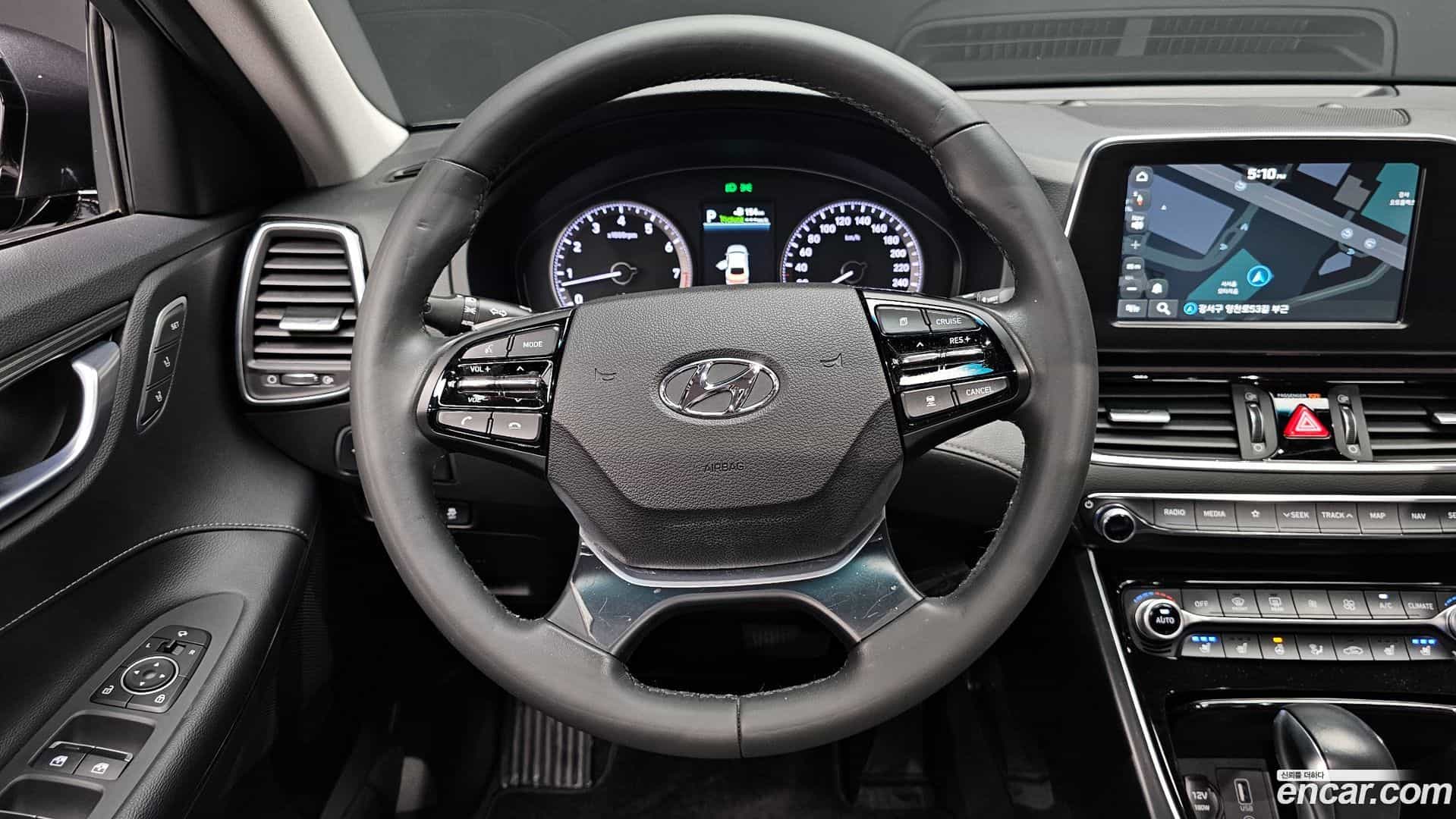 Grandeur Hyundai 2019.5-OPTION-017