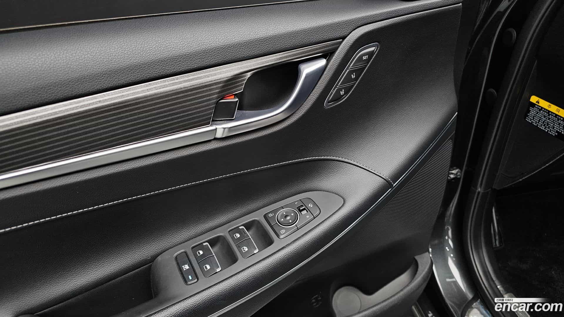 Grandeur Hyundai 2019.5-OPTION-021