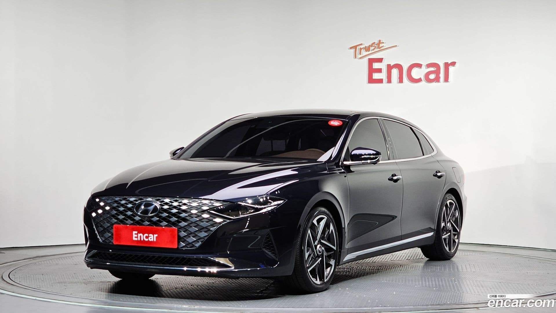 Main__Slider__Photo:Grandeur Hyundai 2021.2-0