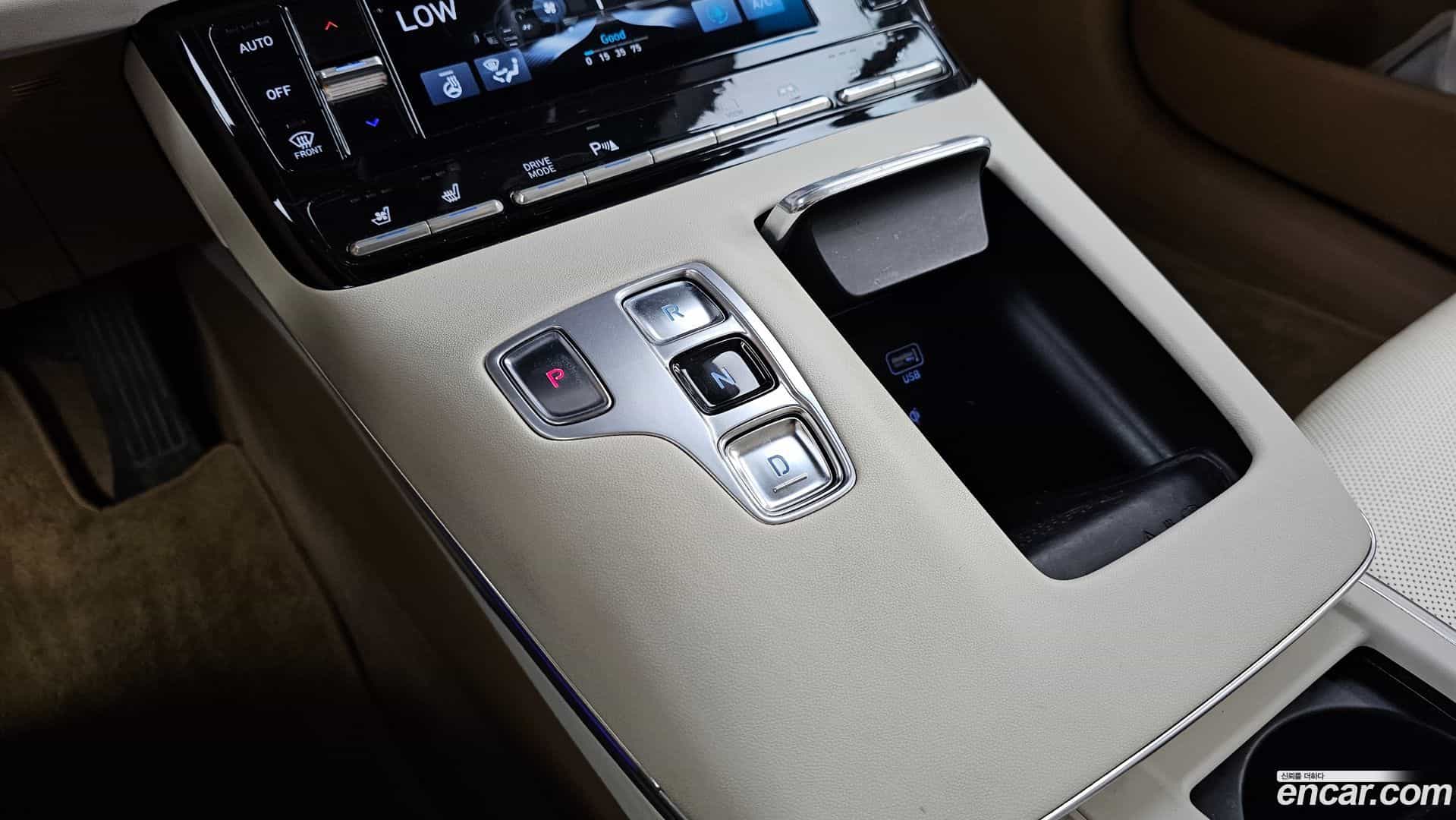 Grandeur Hyundai 2021.2-INNER-009