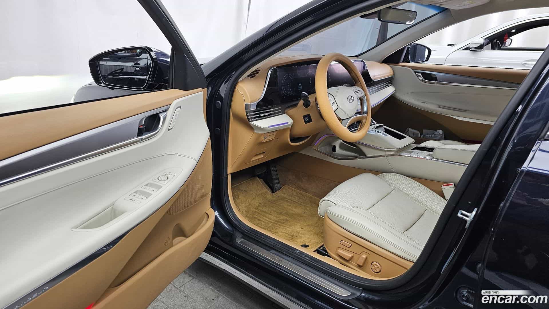 Grandeur Hyundai 2021.2-INNER-010