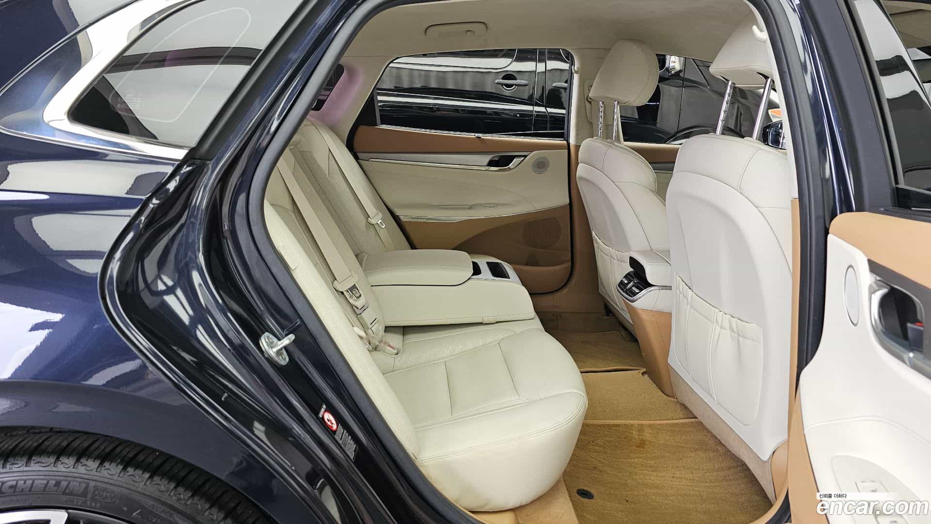 Grandeur Hyundai 2021.2-OPTION-016