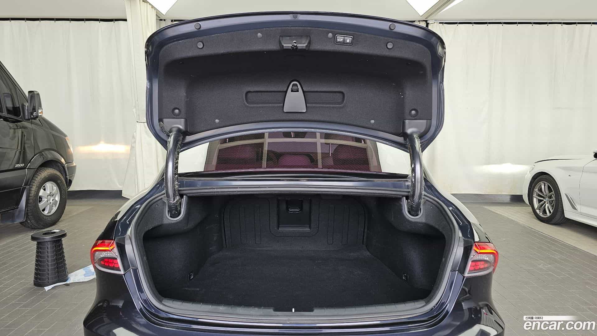 Grandeur Hyundai 2021.2-OPTION-024