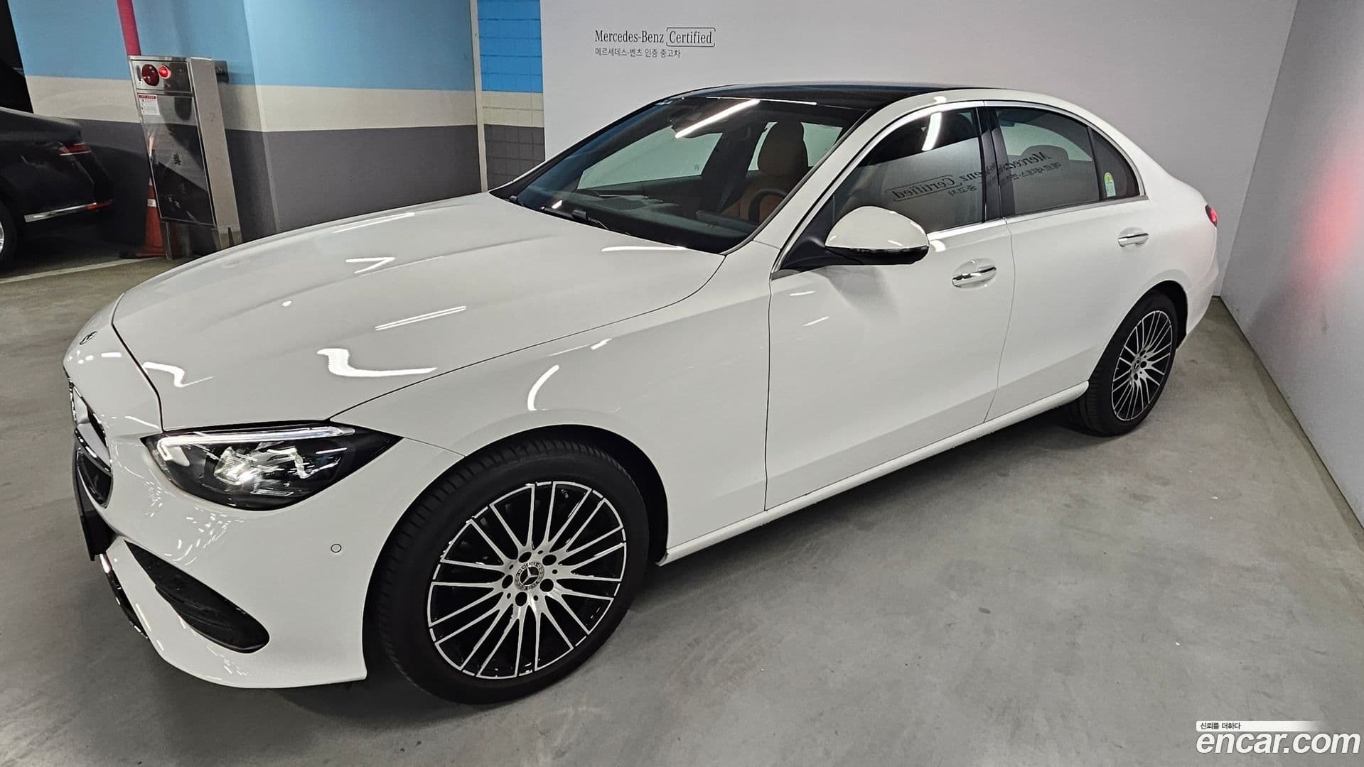 Main__Slider__Photo:C-Class Mercedes-Benz 2025.2-0