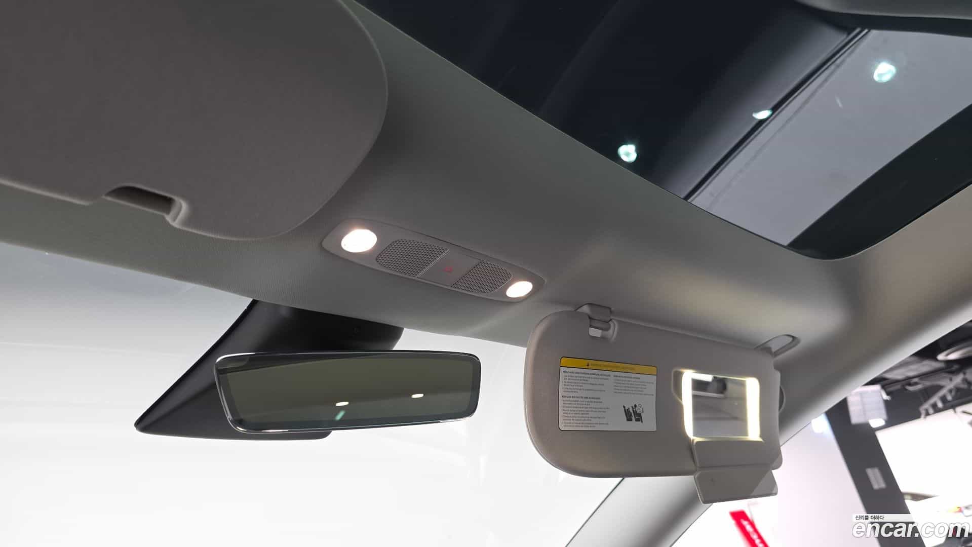 Model 3 Tesla 2022.8-OPTION-023
