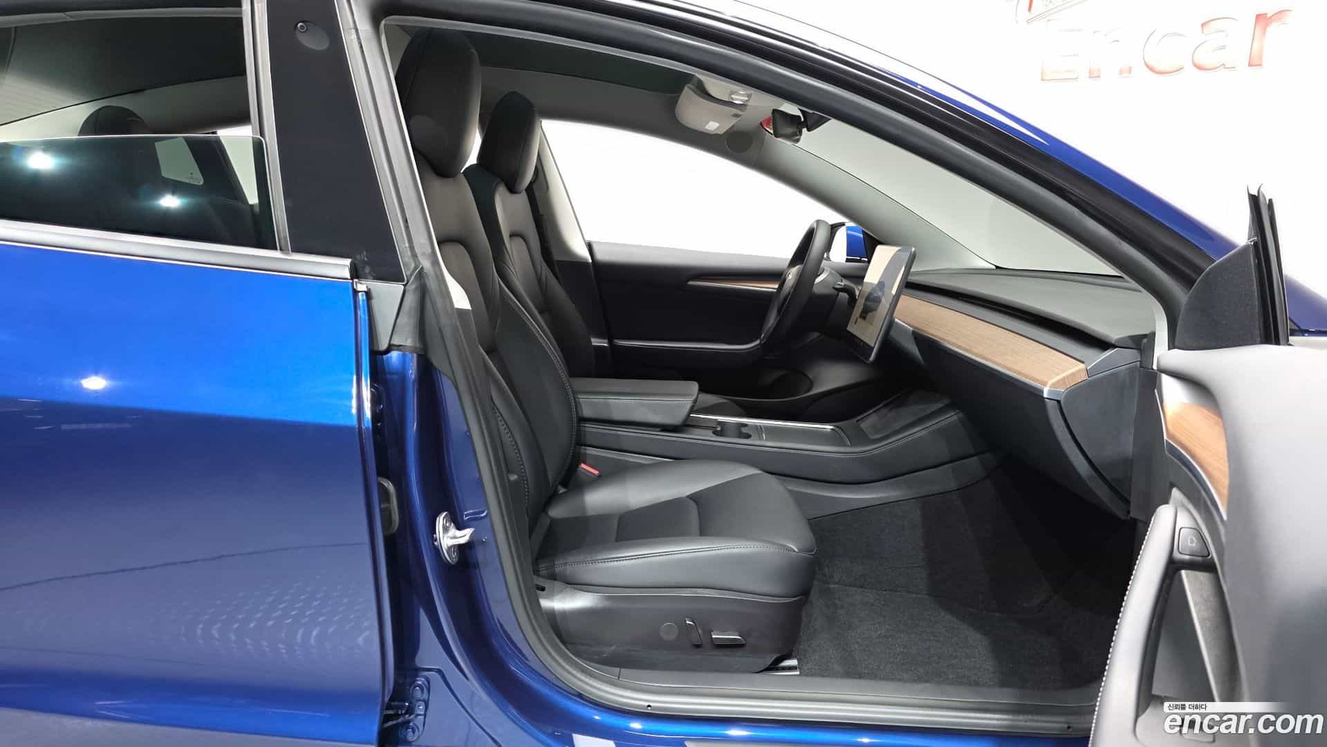Model 3 Tesla 2022.8-INNER-036