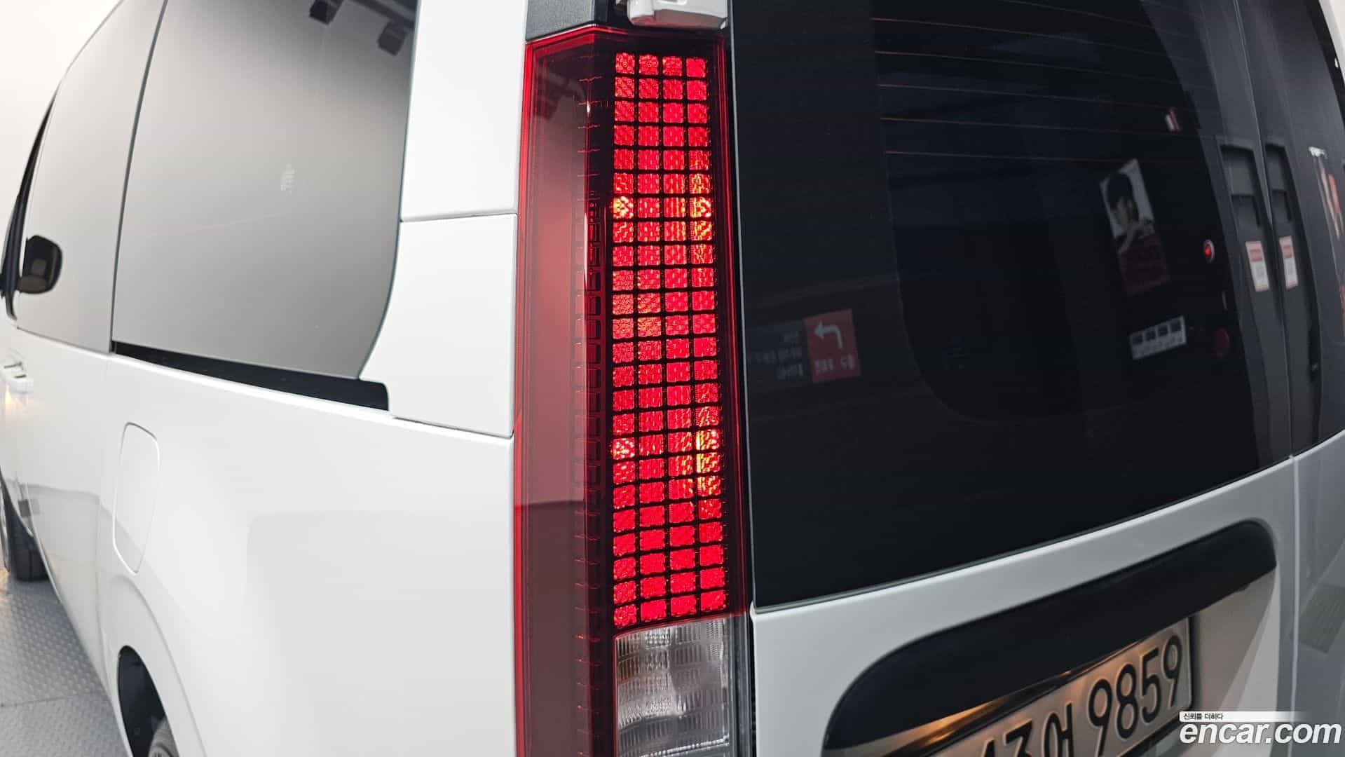 Staria Hyundai 2025.1-OUTER-033
