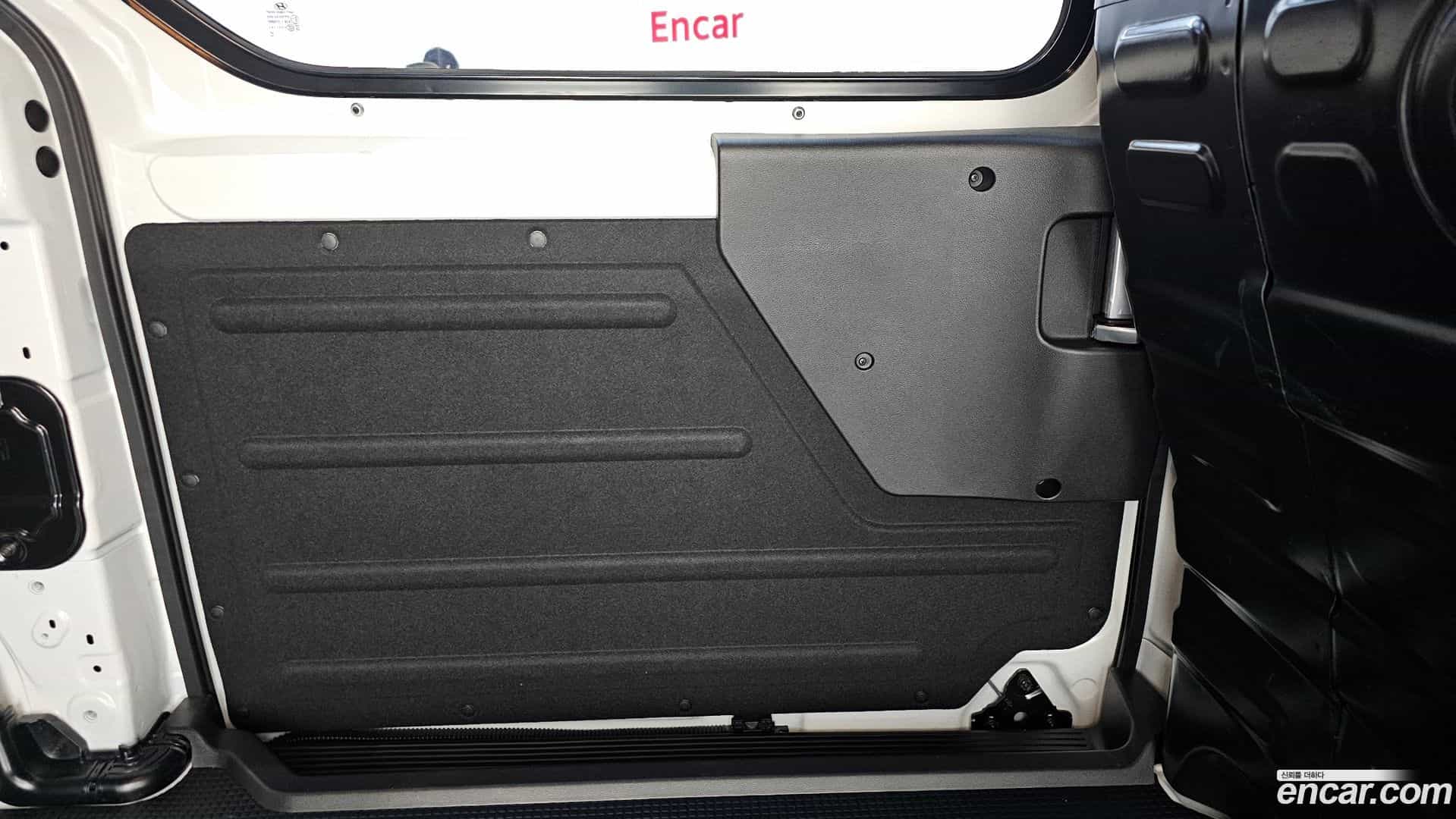 Staria Hyundai 2025.1-INNER-035