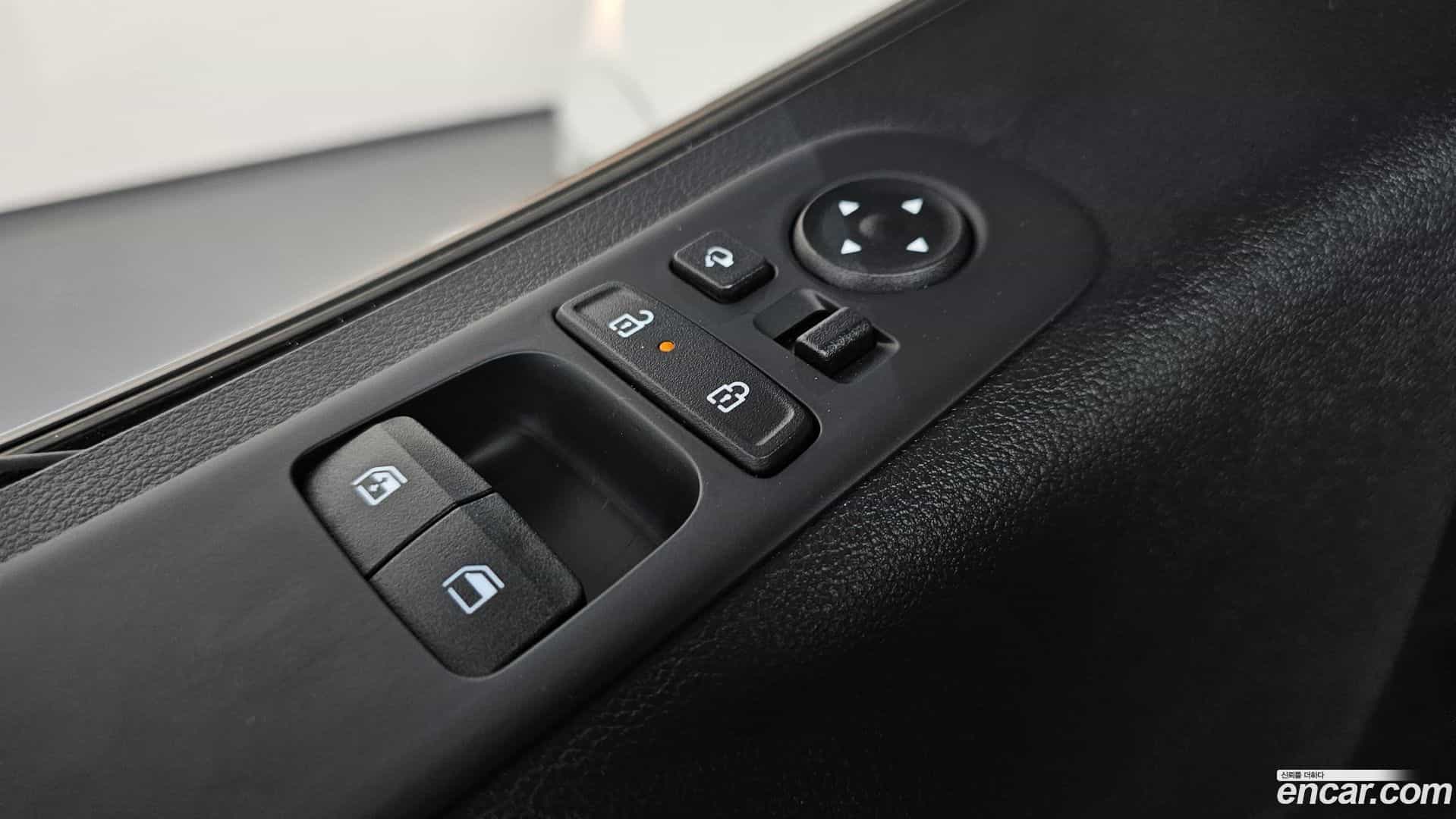 Staria Hyundai 2025.1-OPTION-041